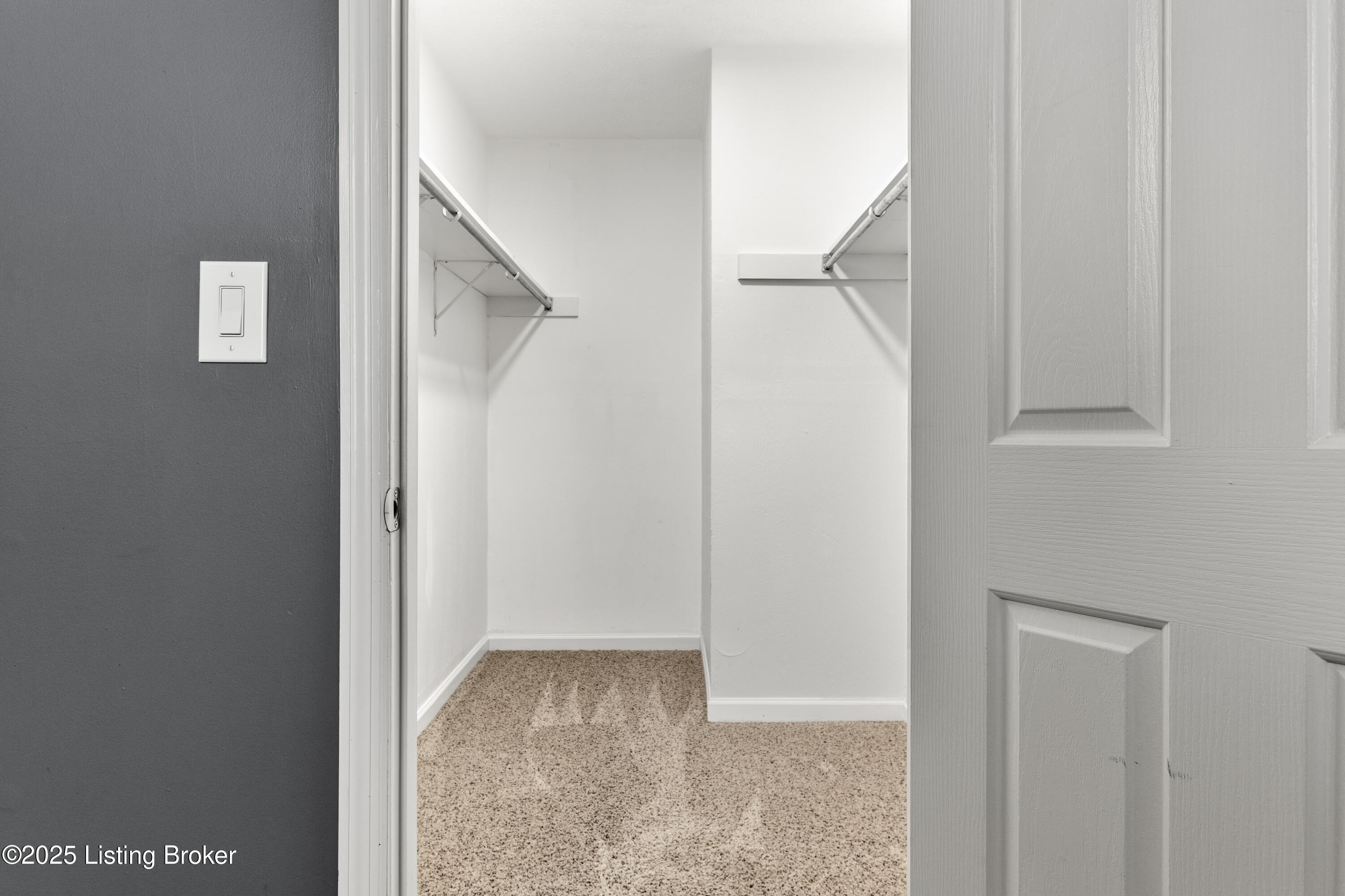 125 Birchwood Ave