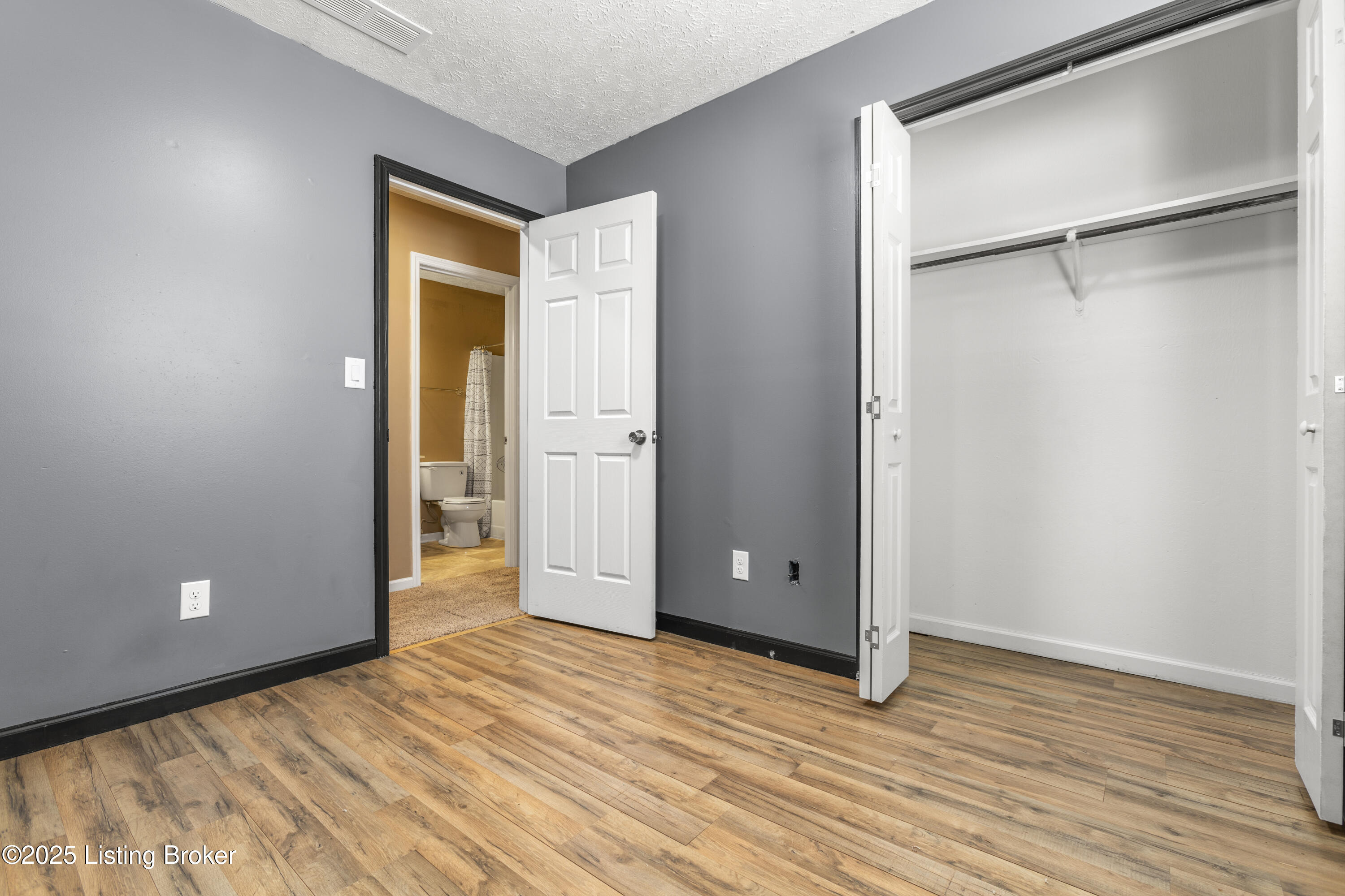 125 Birchwood Ave