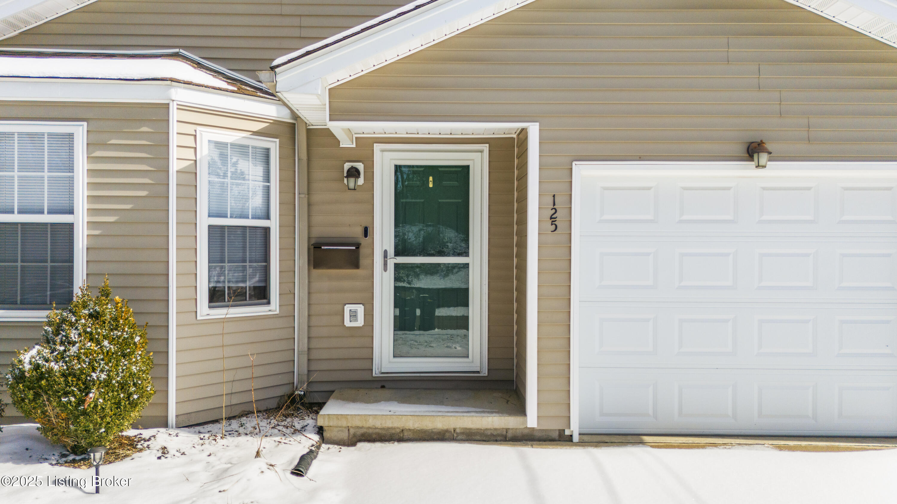 125 Birchwood Ave