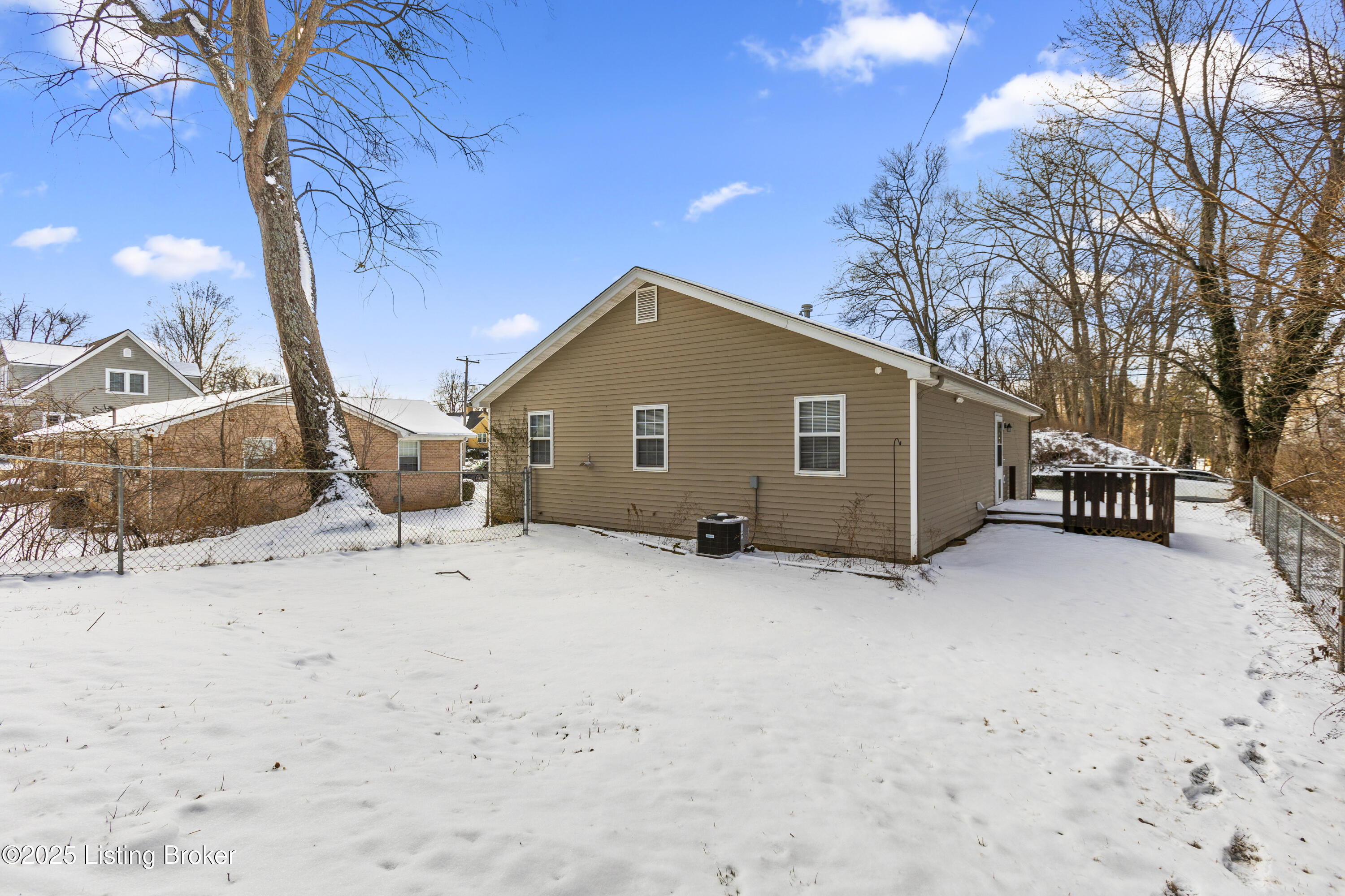 125 Birchwood Ave