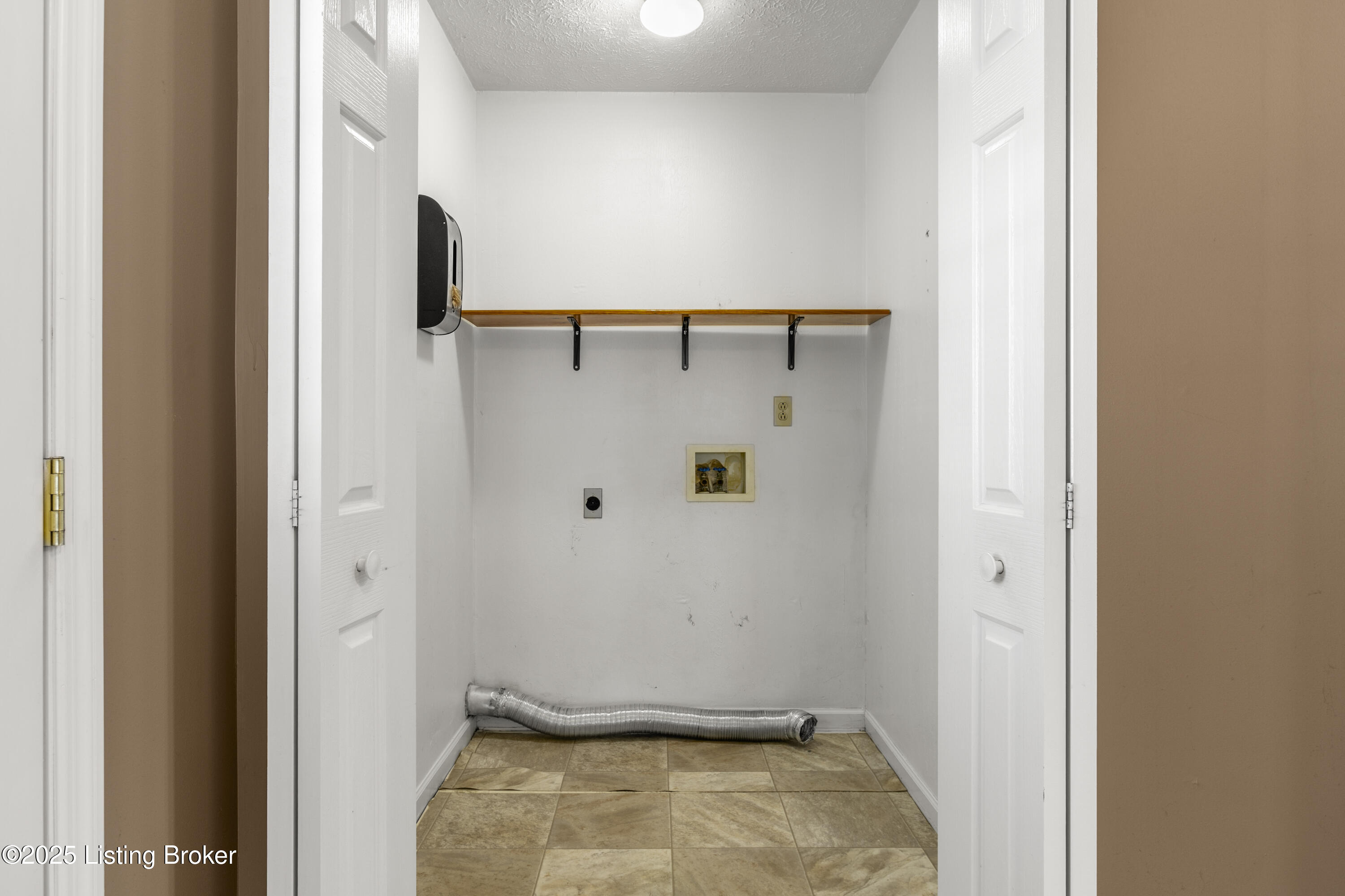 125 Birchwood Ave