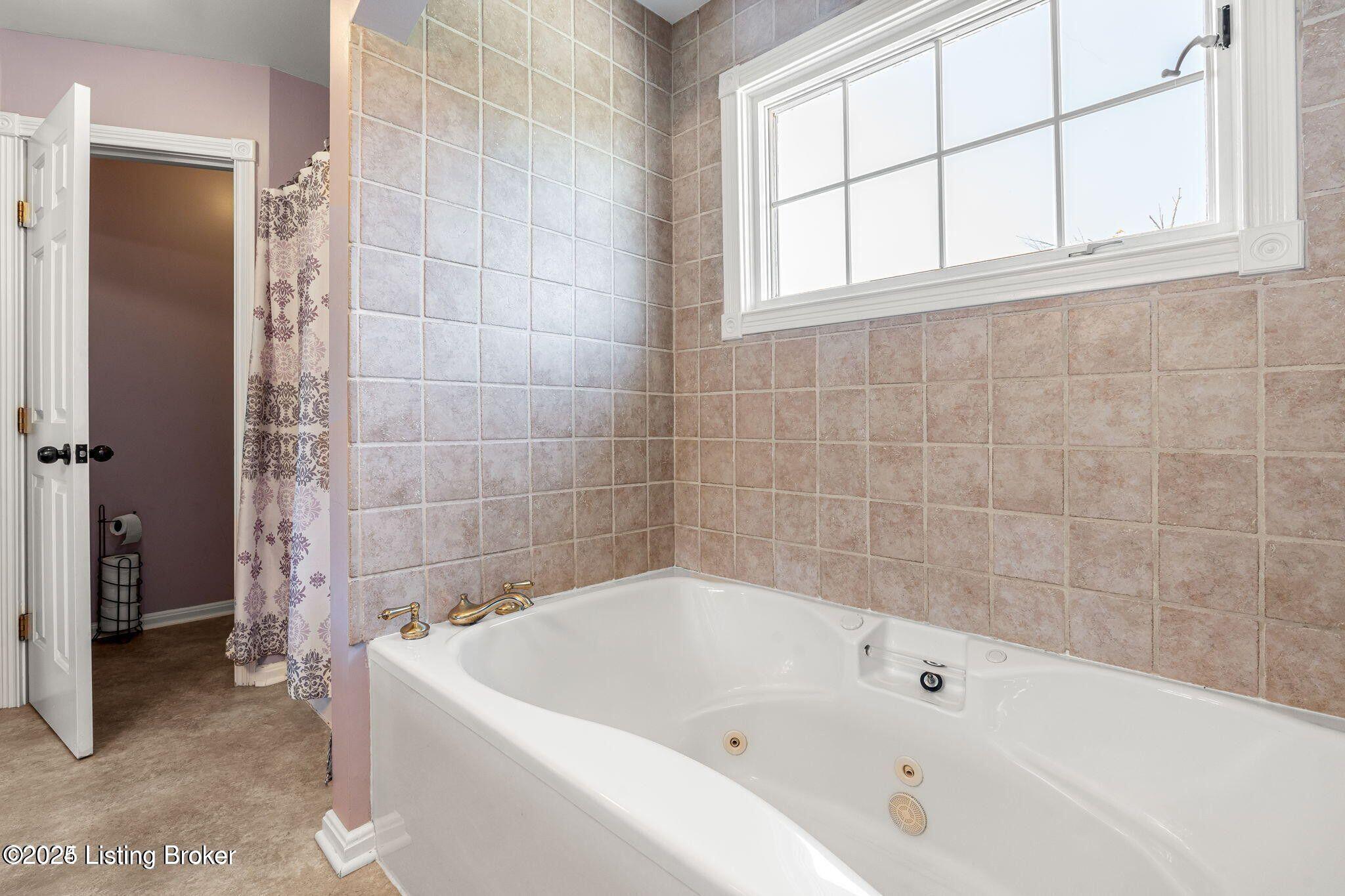 415 Oak Ridge Dr
