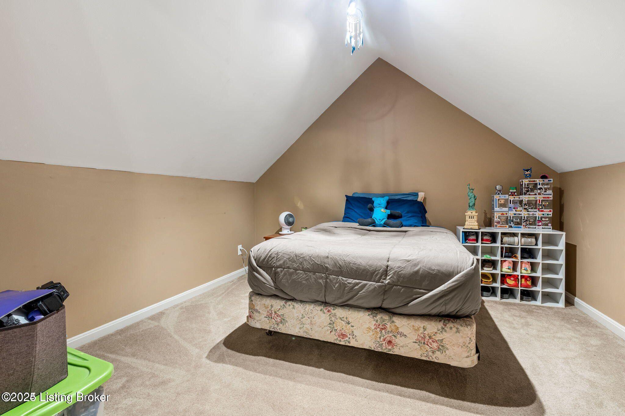 415 Oak Ridge Dr