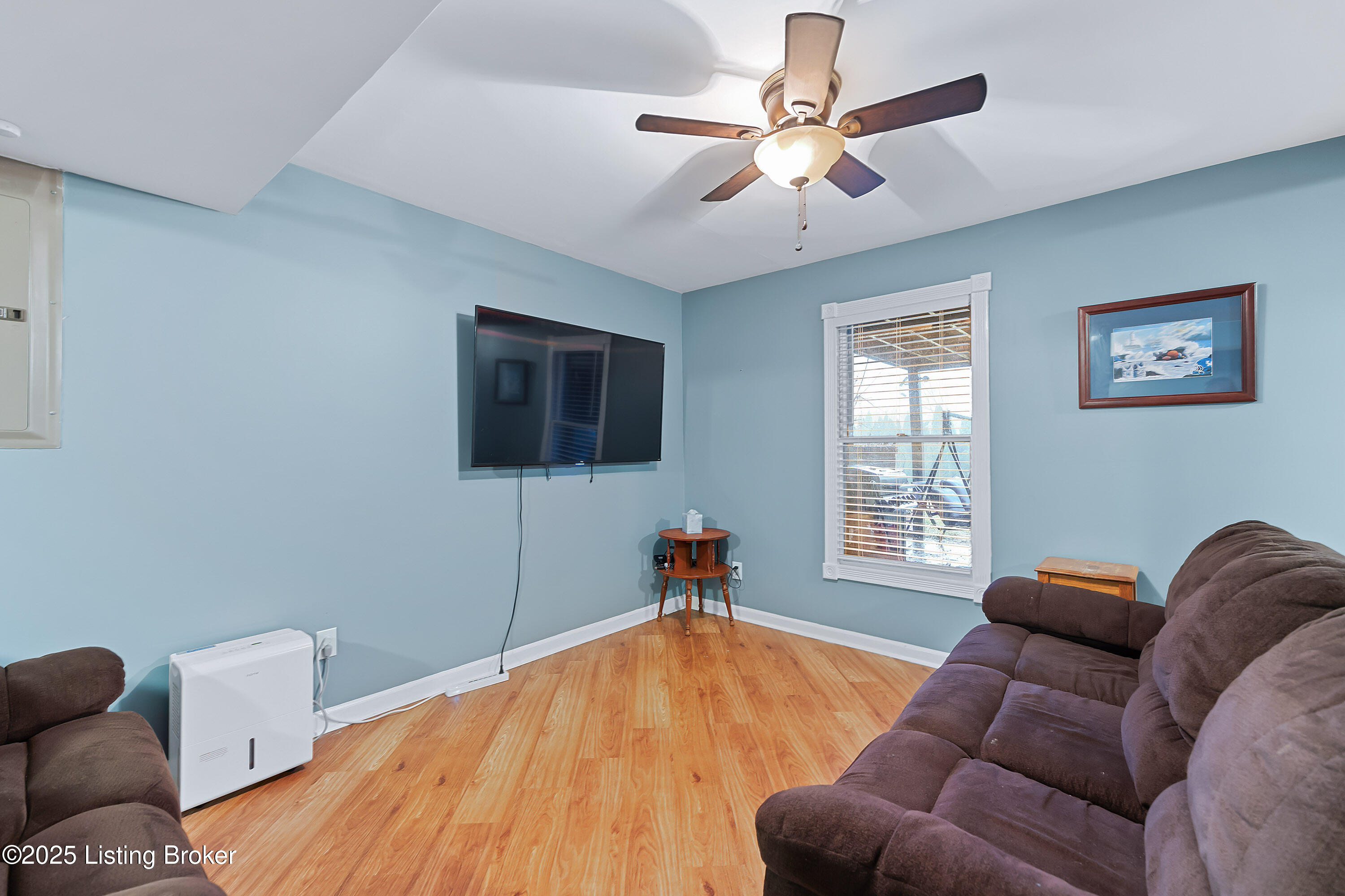 415 Oak Ridge Dr