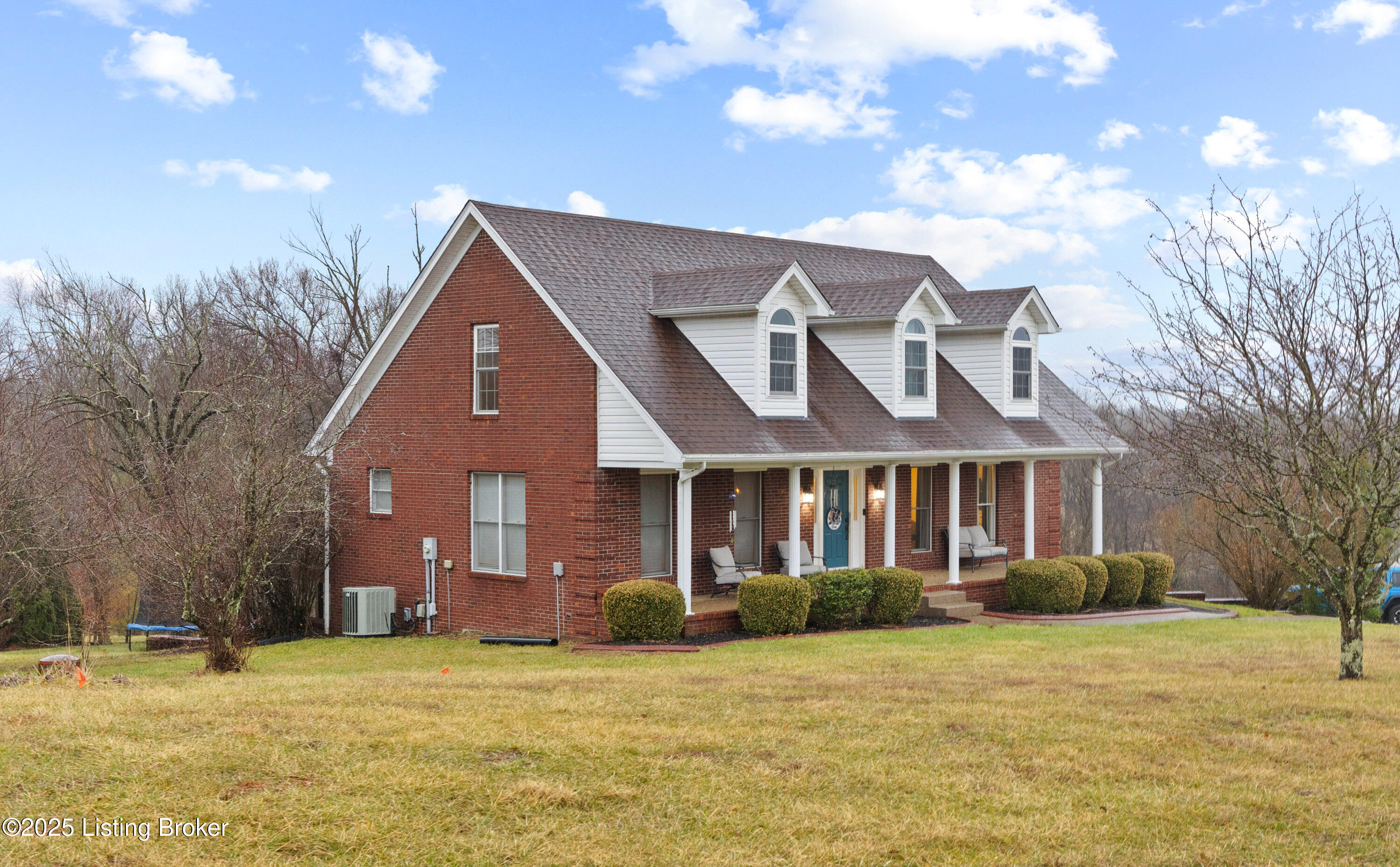 415 Oak Ridge Dr