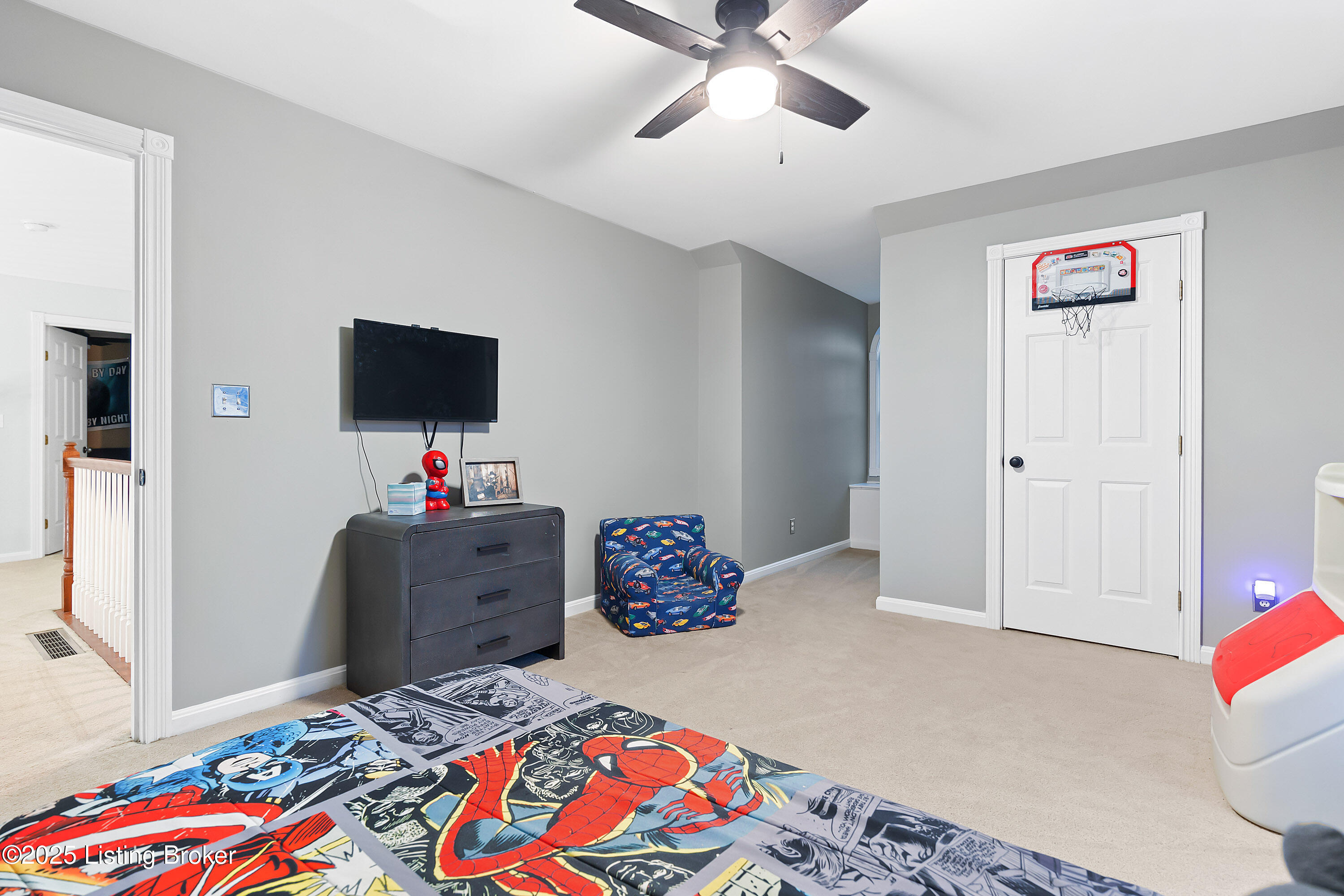 415 Oak Ridge Dr