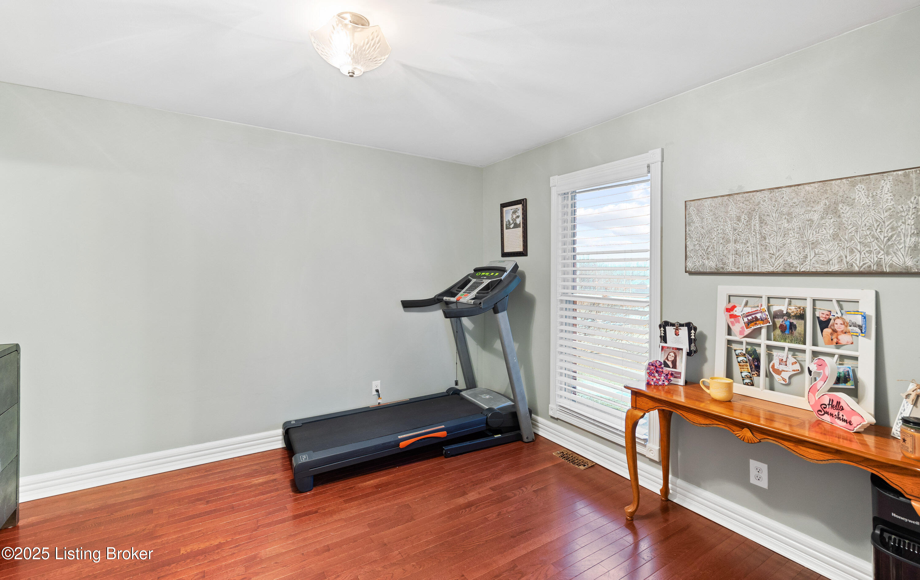 415 Oak Ridge Dr