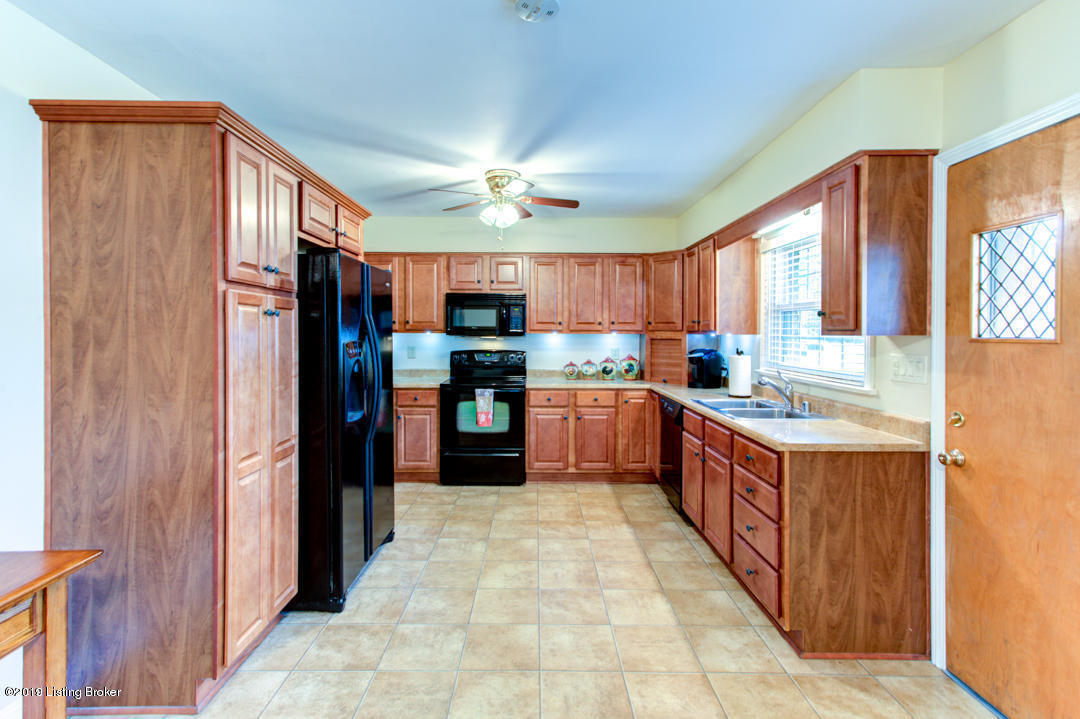 8626 Whipps Bend Rd
