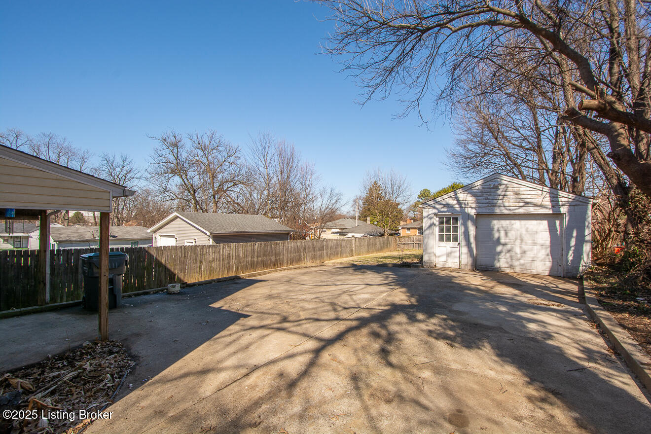 1807 Fust Ave