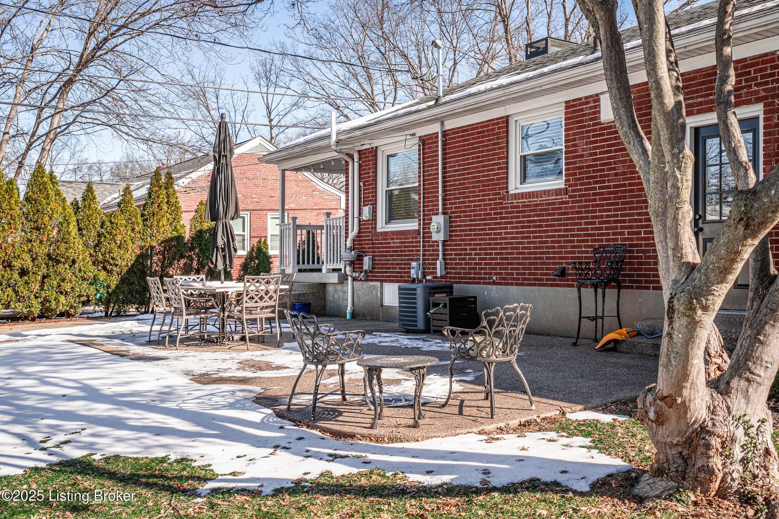 208 Bramton Rd