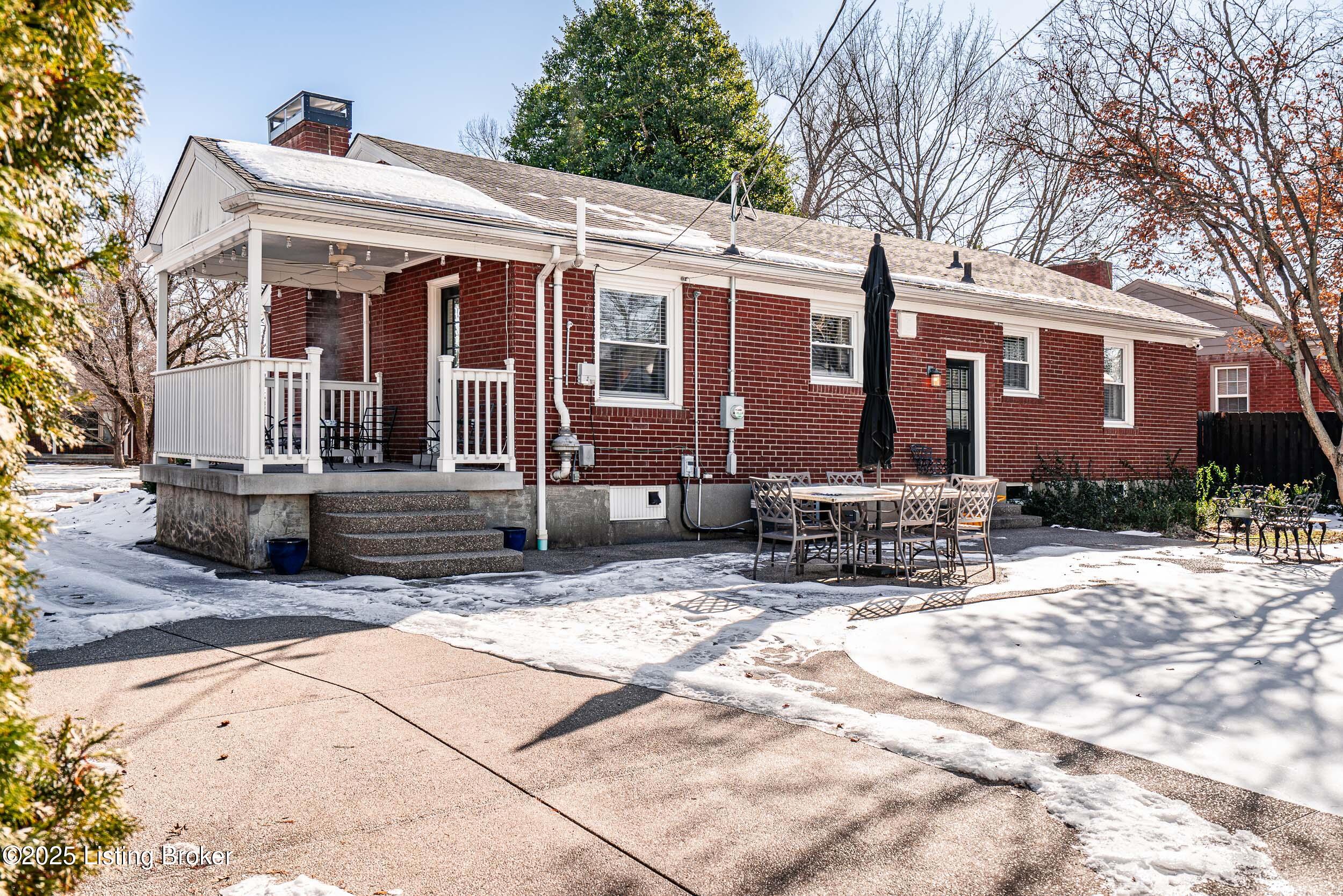 208 Bramton Rd