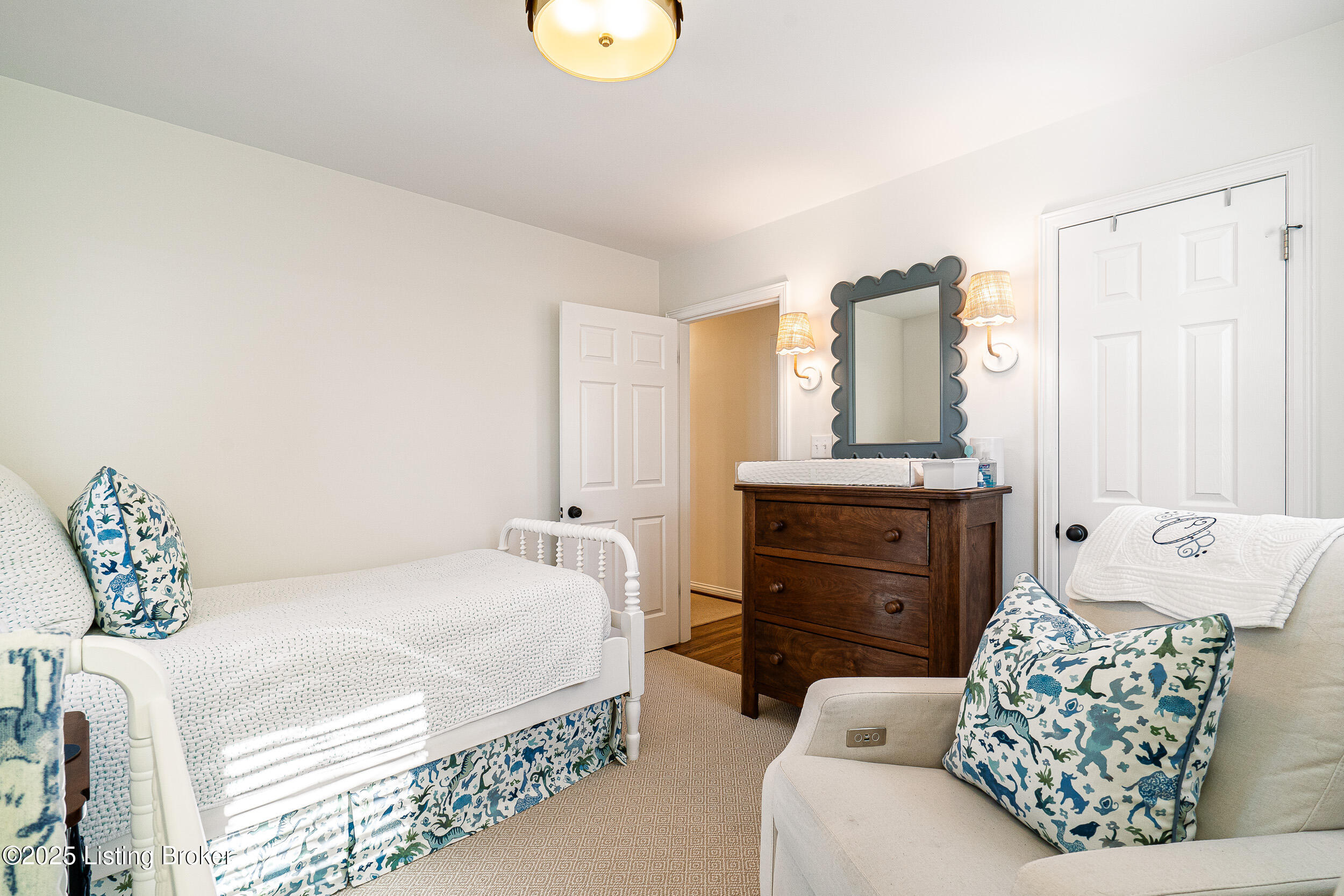 208 Bramton Rd