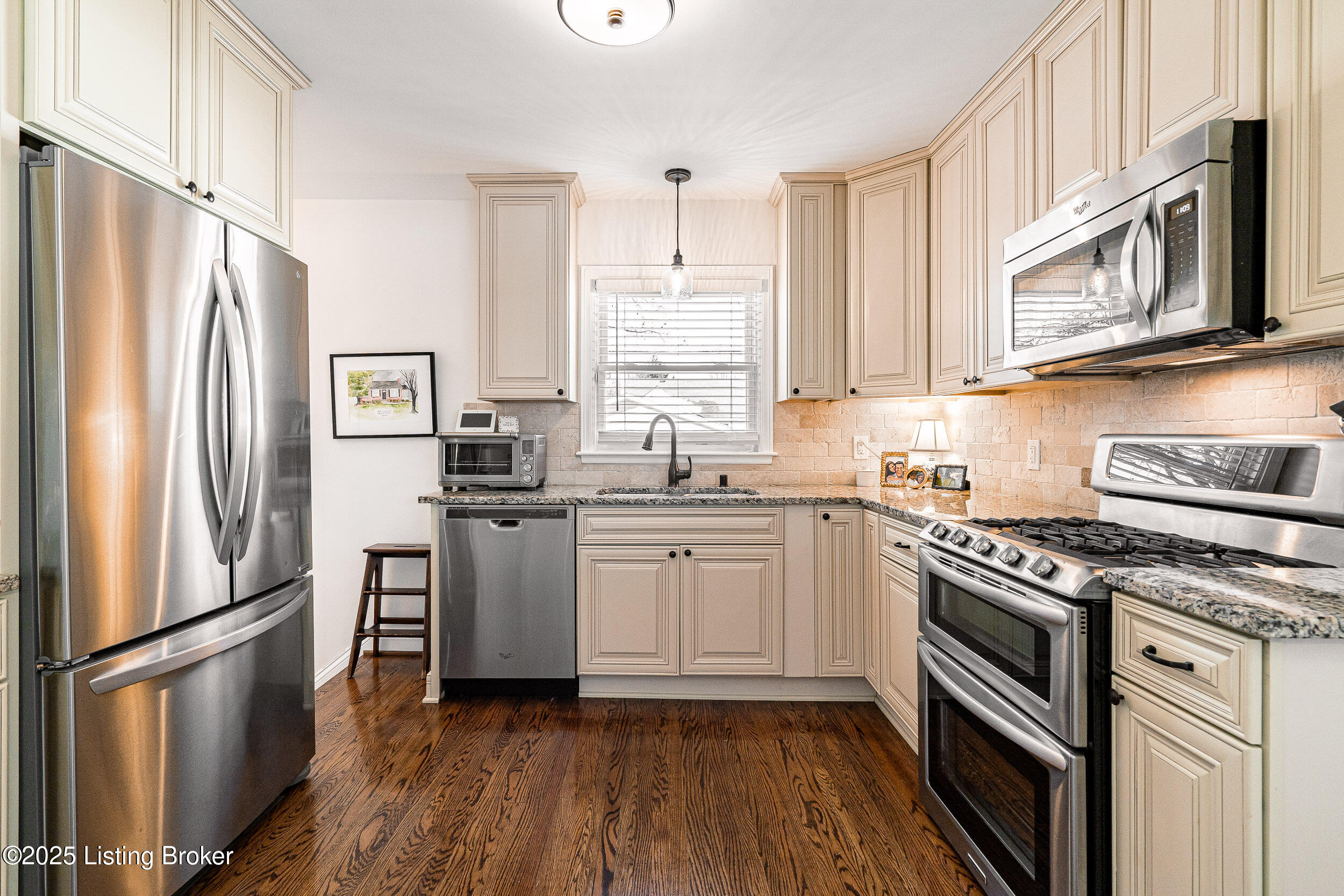 208 Bramton Rd