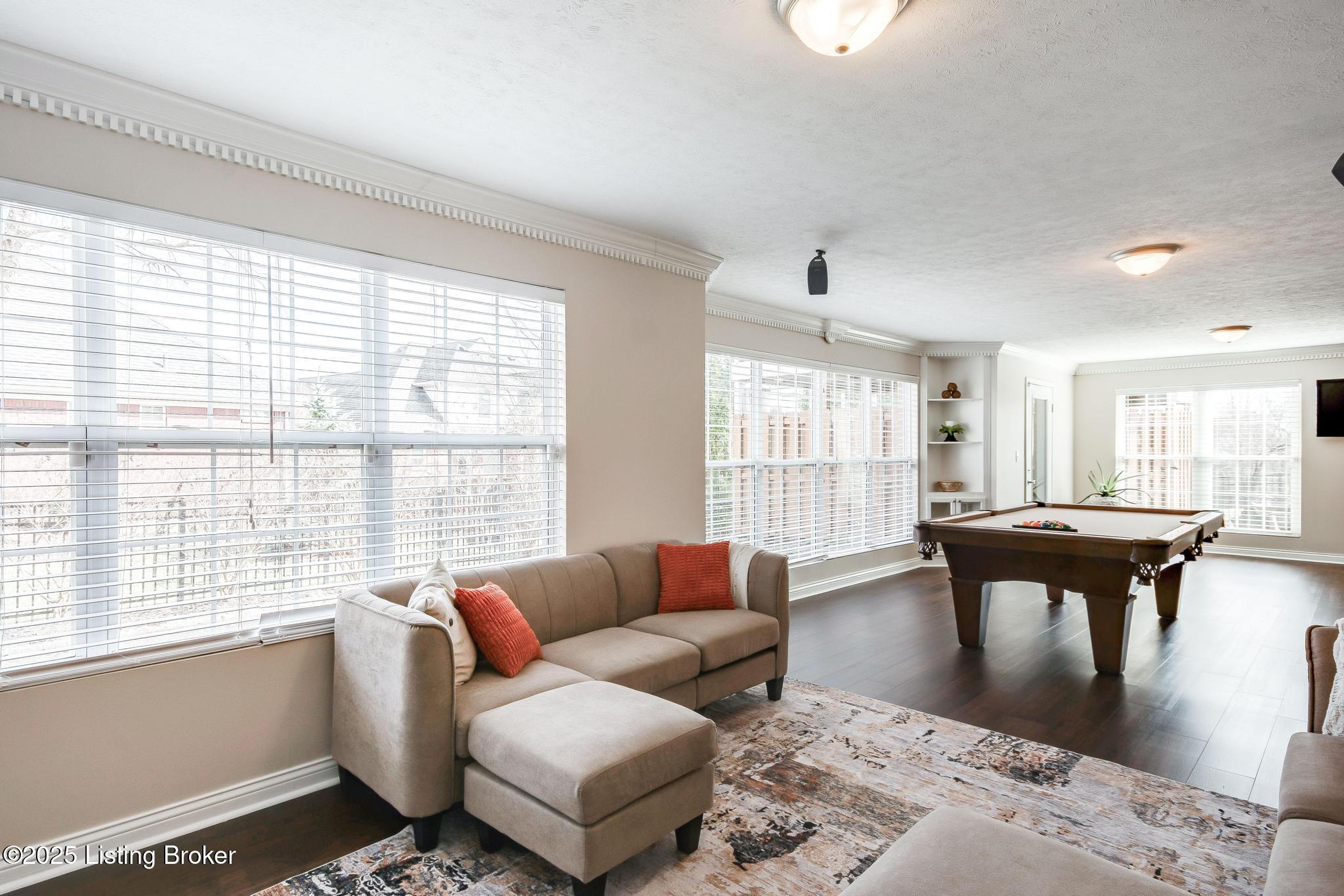 13805 Lakemont Ct