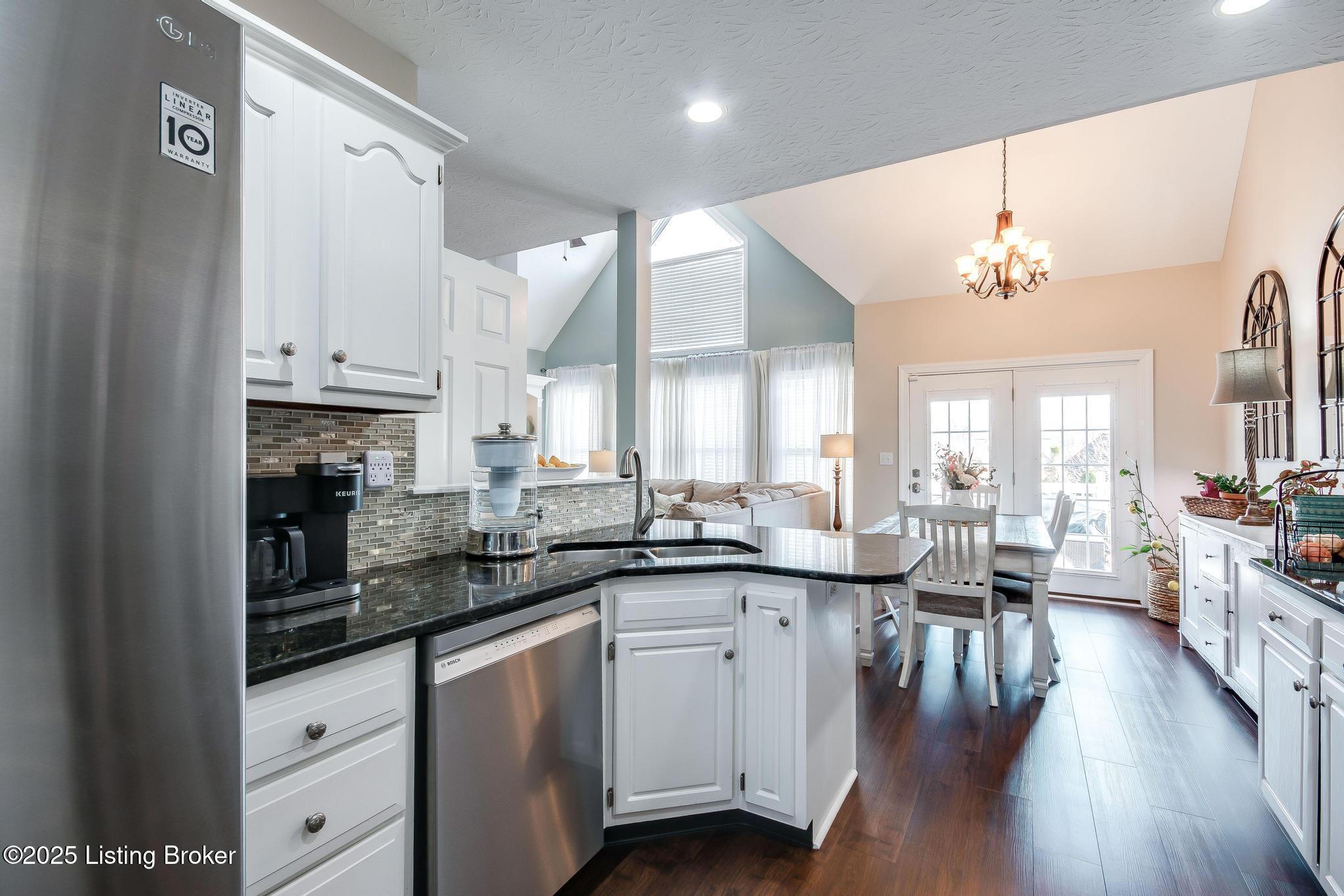 13805 Lakemont Ct