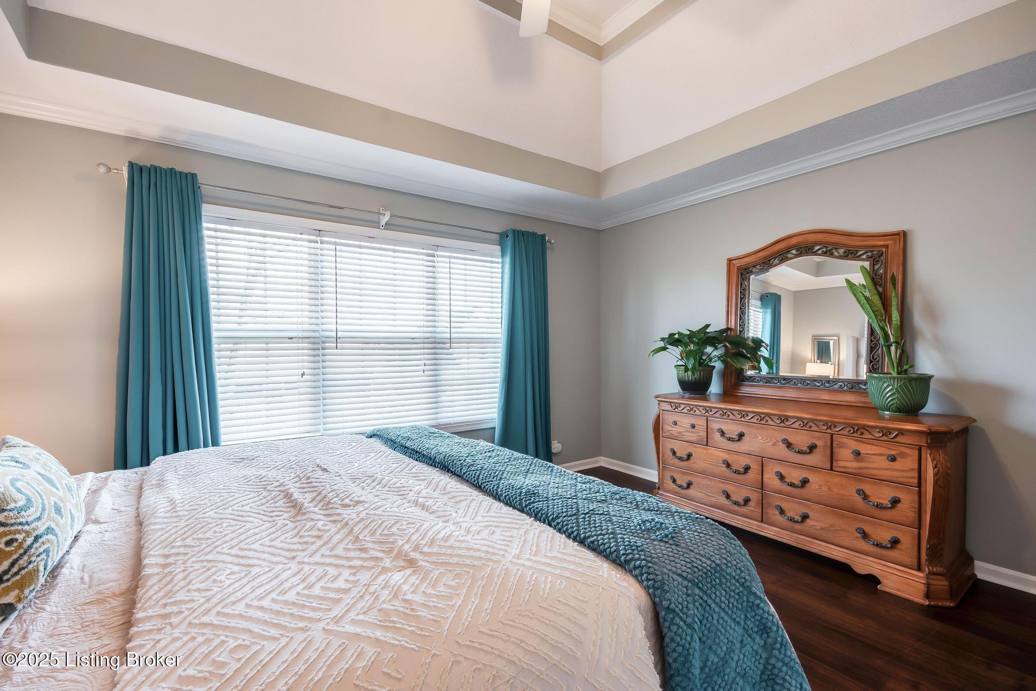 13805 Lakemont Ct