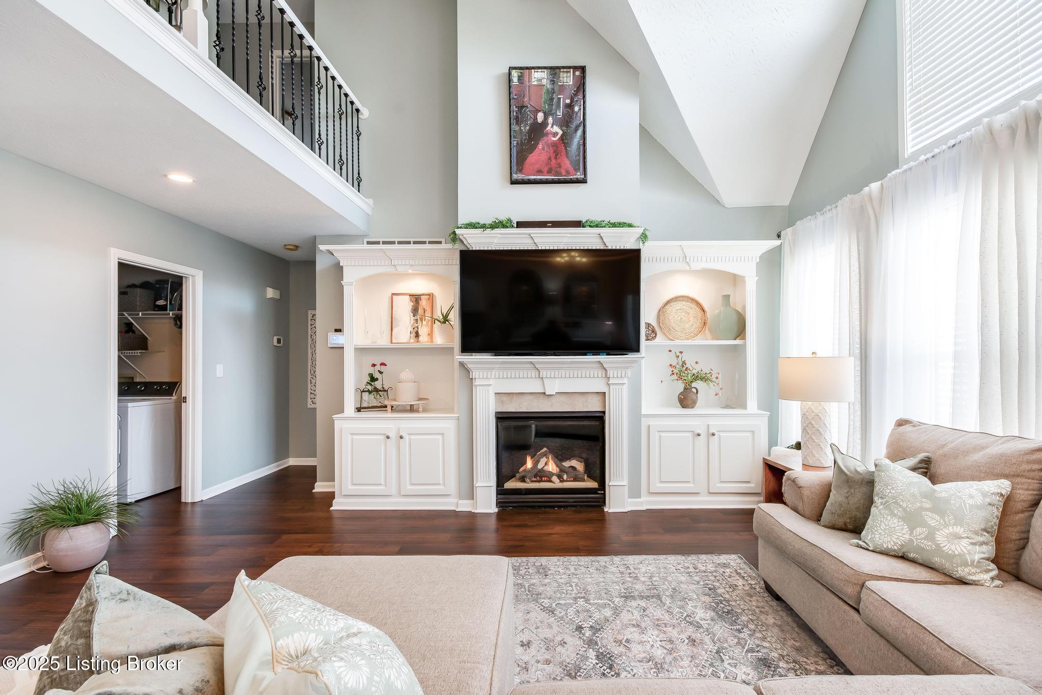 13805 Lakemont Ct