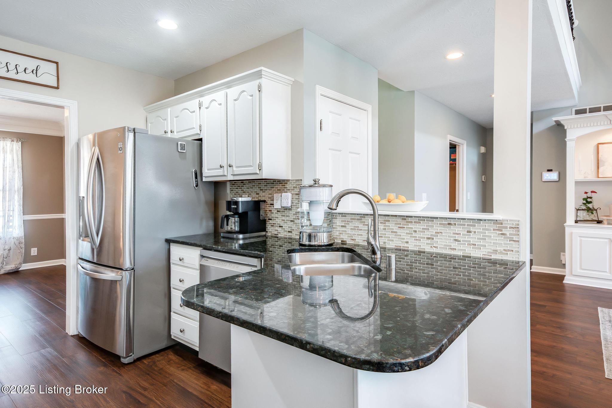 13805 Lakemont Ct