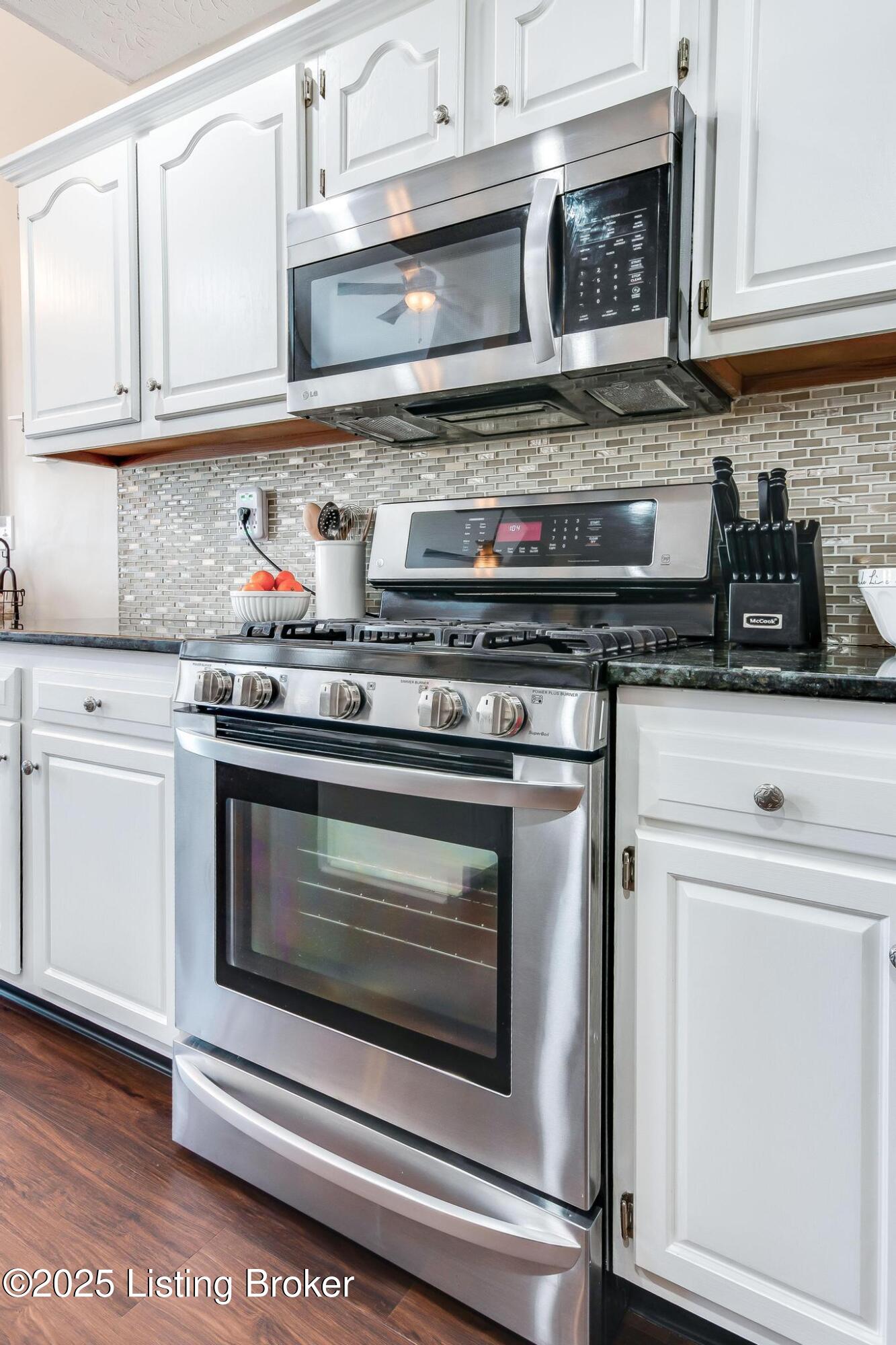 13805 Lakemont Ct