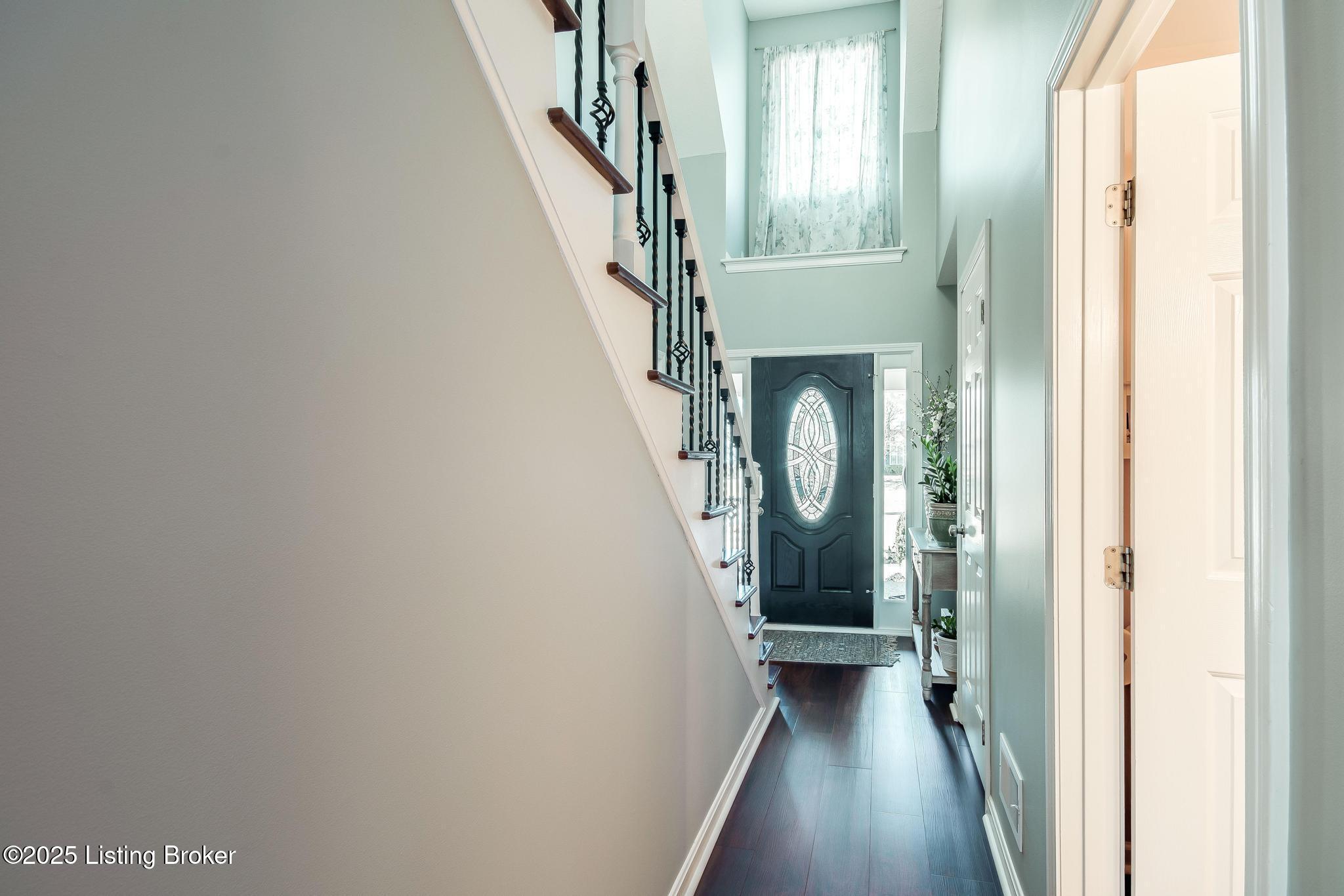 13805 Lakemont Ct