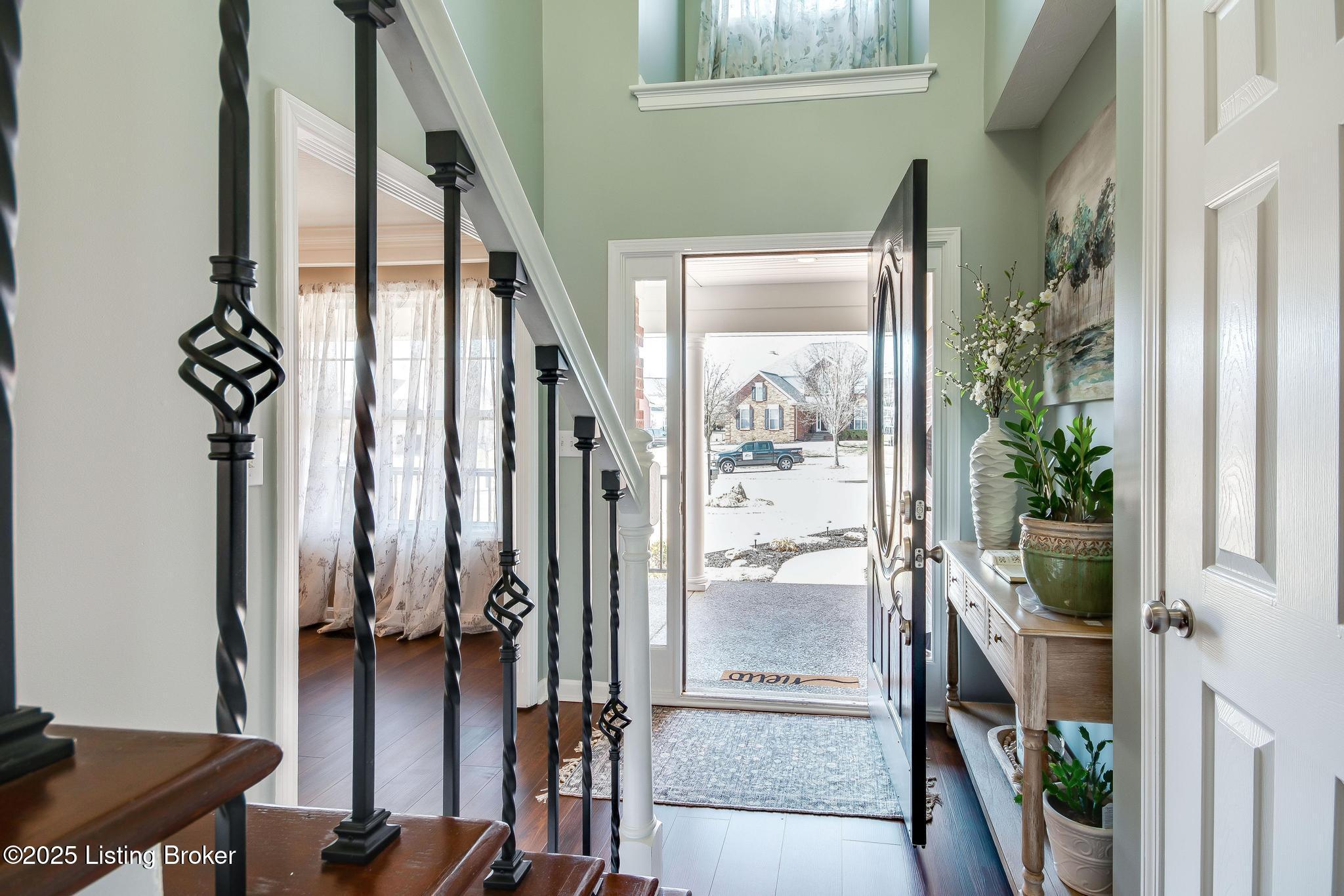 13805 Lakemont Ct