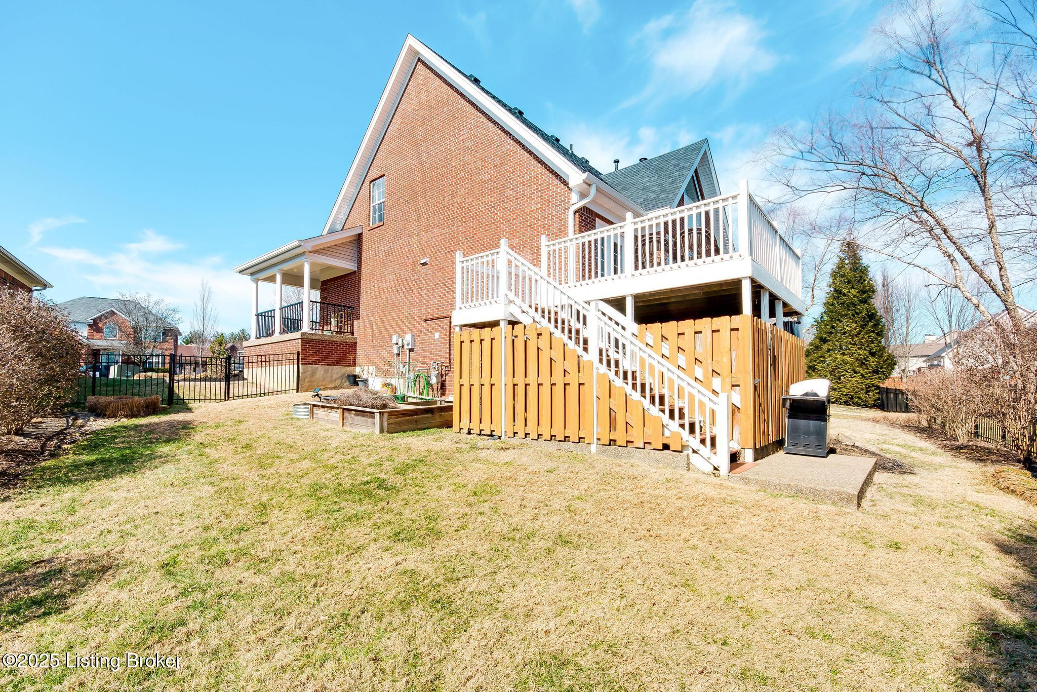 13805 Lakemont Ct