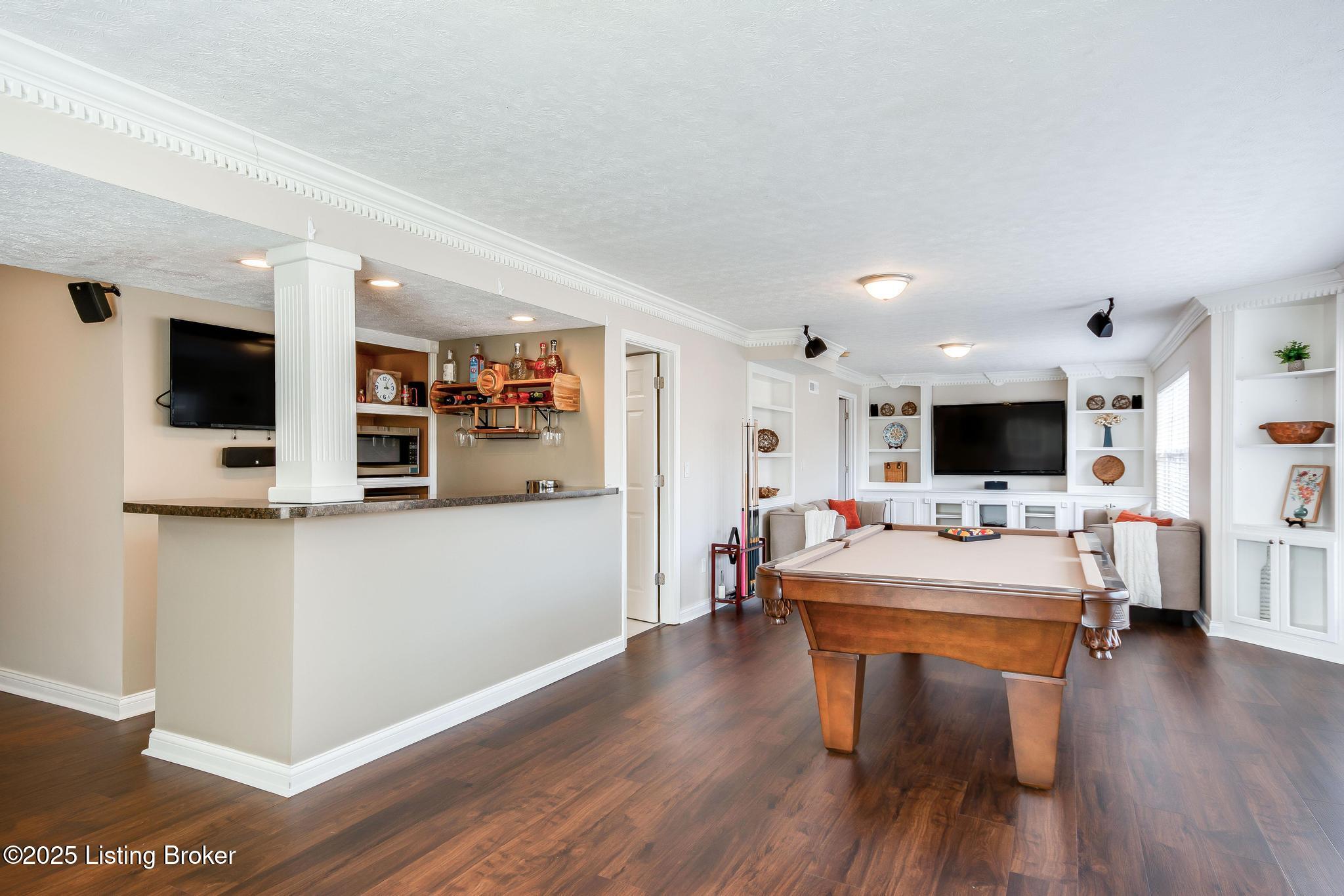 13805 Lakemont Ct