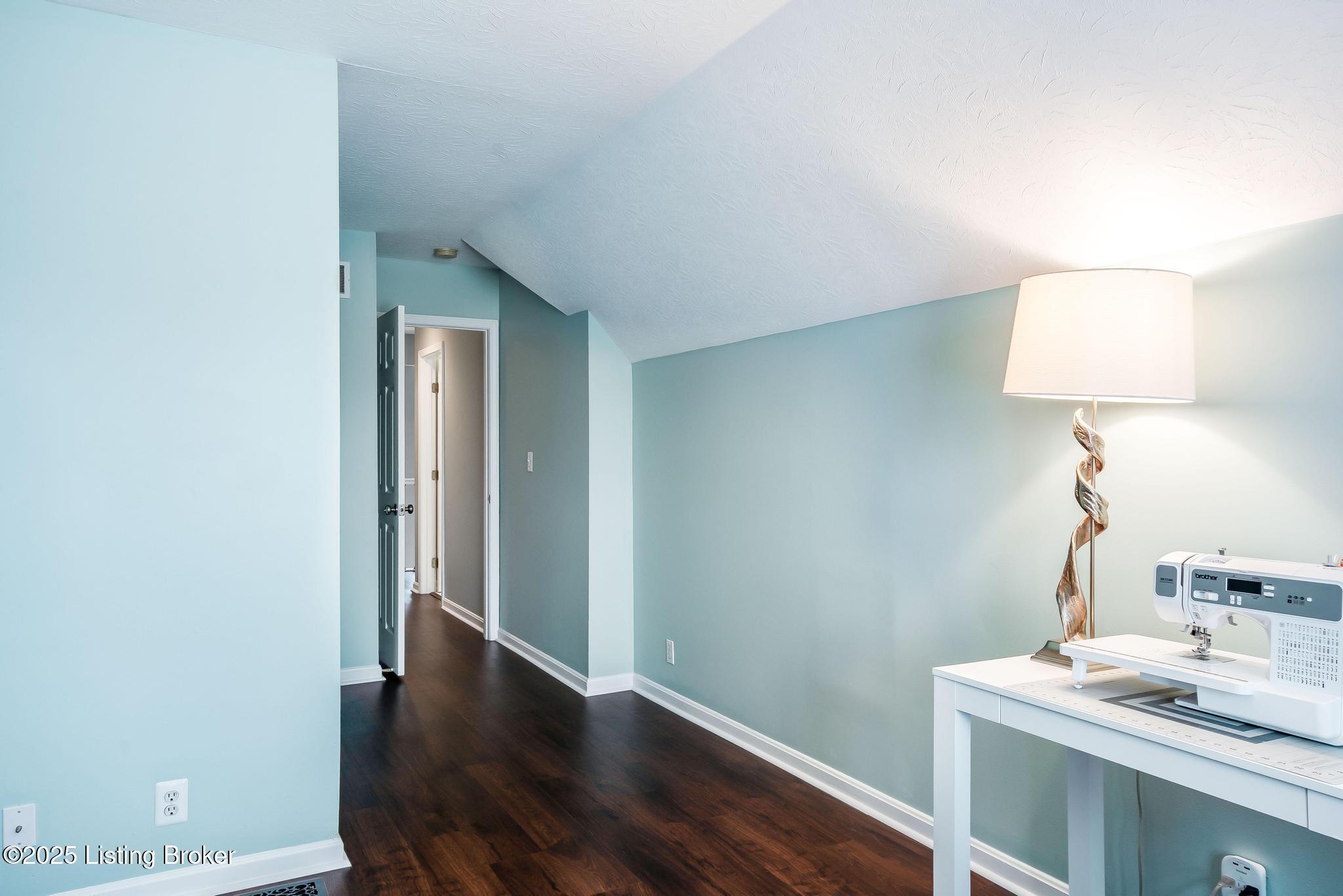 13805 Lakemont Ct