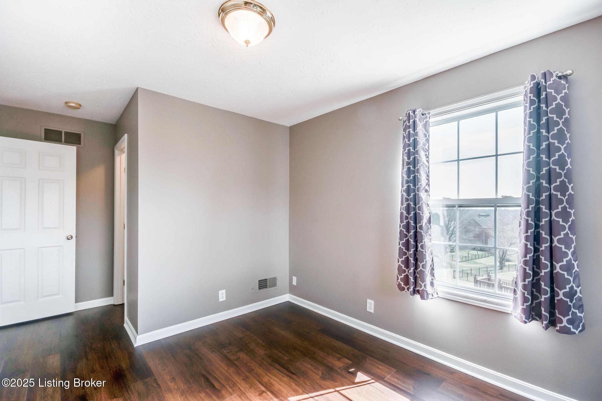 13805 Lakemont Ct