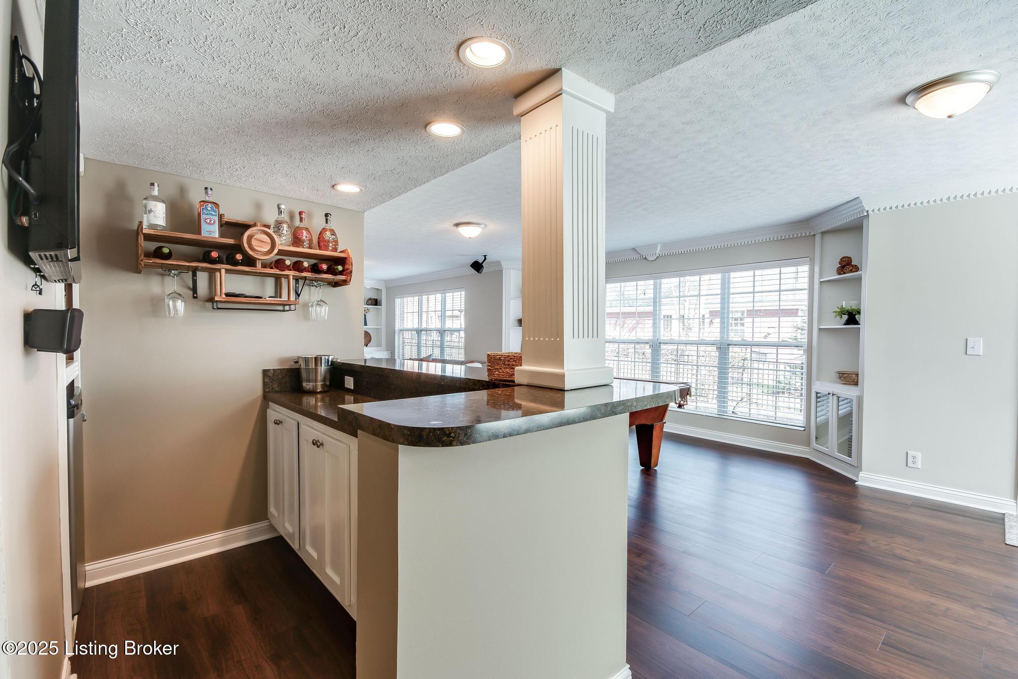 13805 Lakemont Ct