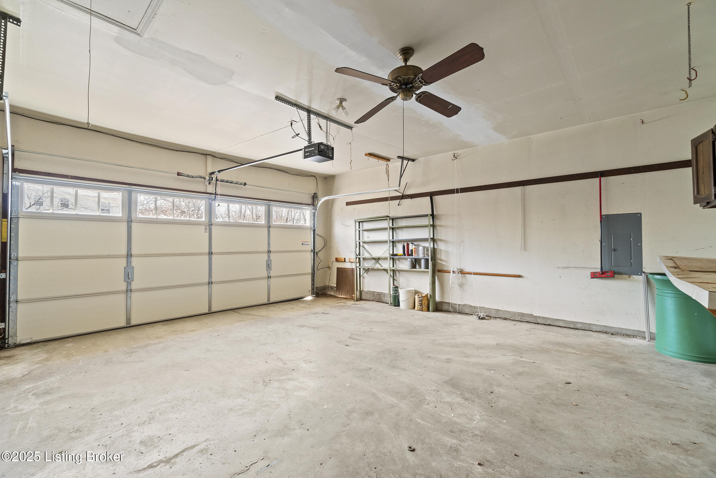 3004 Brownsboro Vista Dr