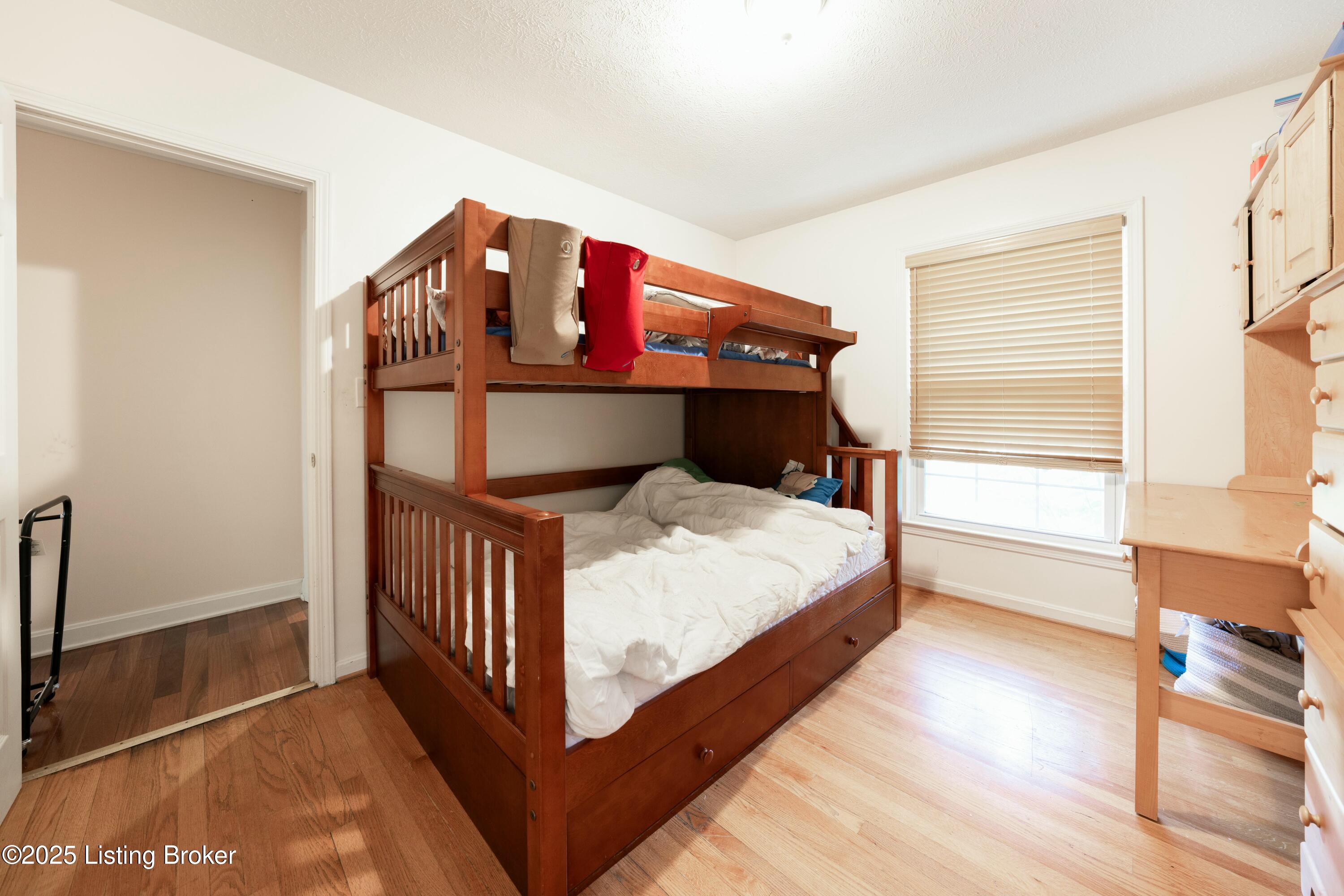 3407 Hillsboro Rd