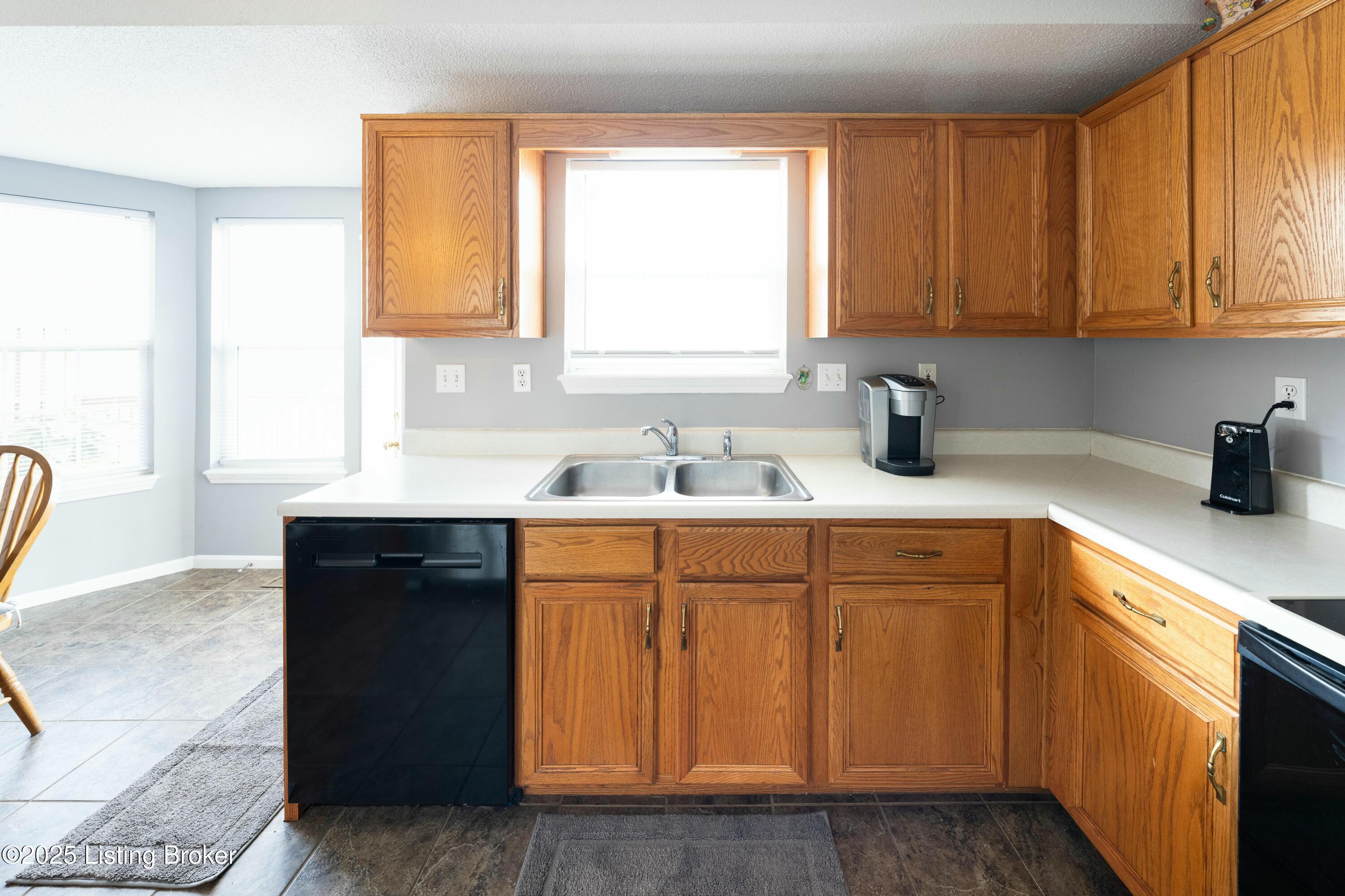 6915 Nansen Trace