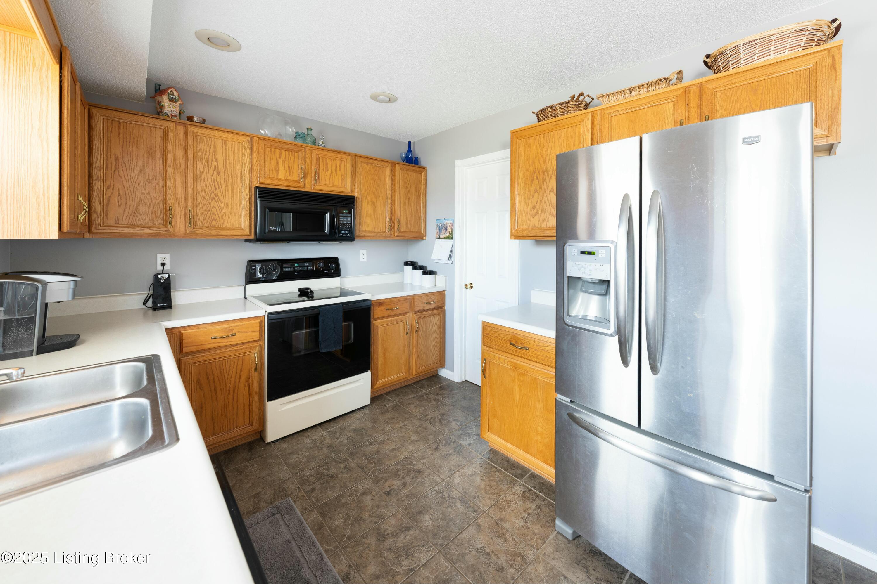 6915 Nansen Trace