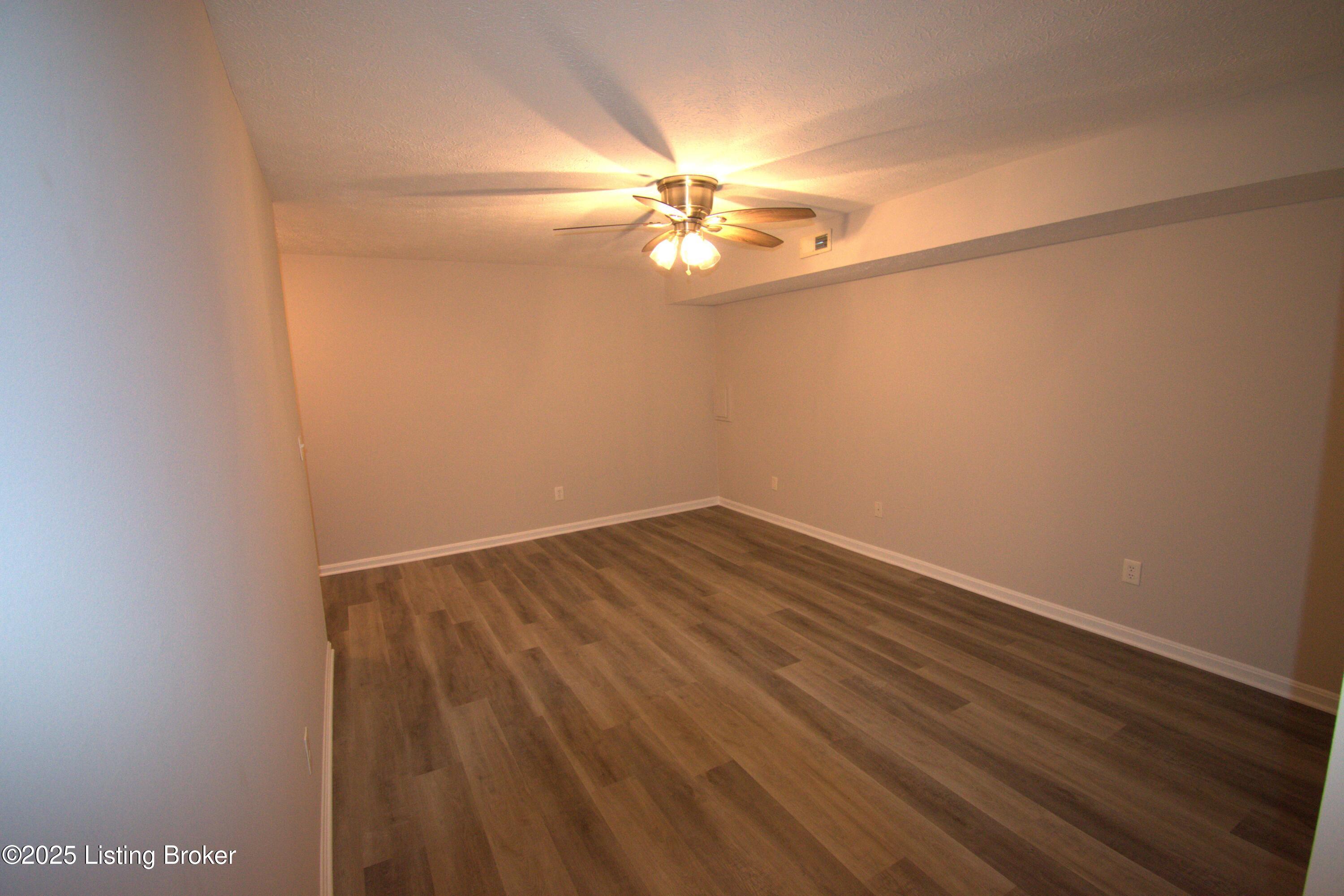 4123 Mimosa View Dr