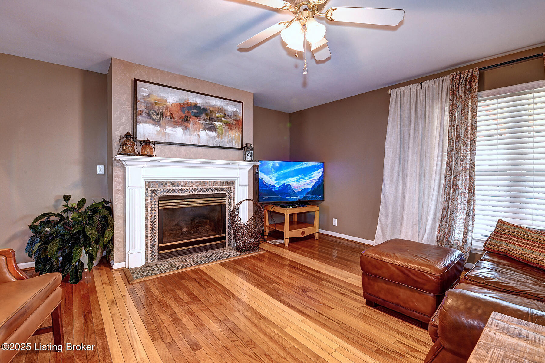 4314 Meadowbend Way