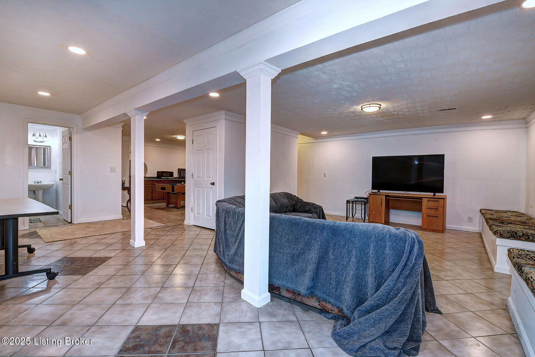 4314 Meadowbend Way