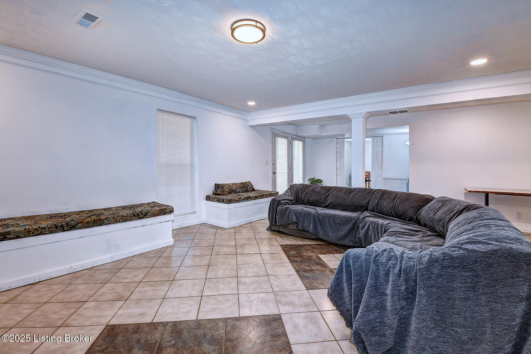 4314 Meadowbend Way