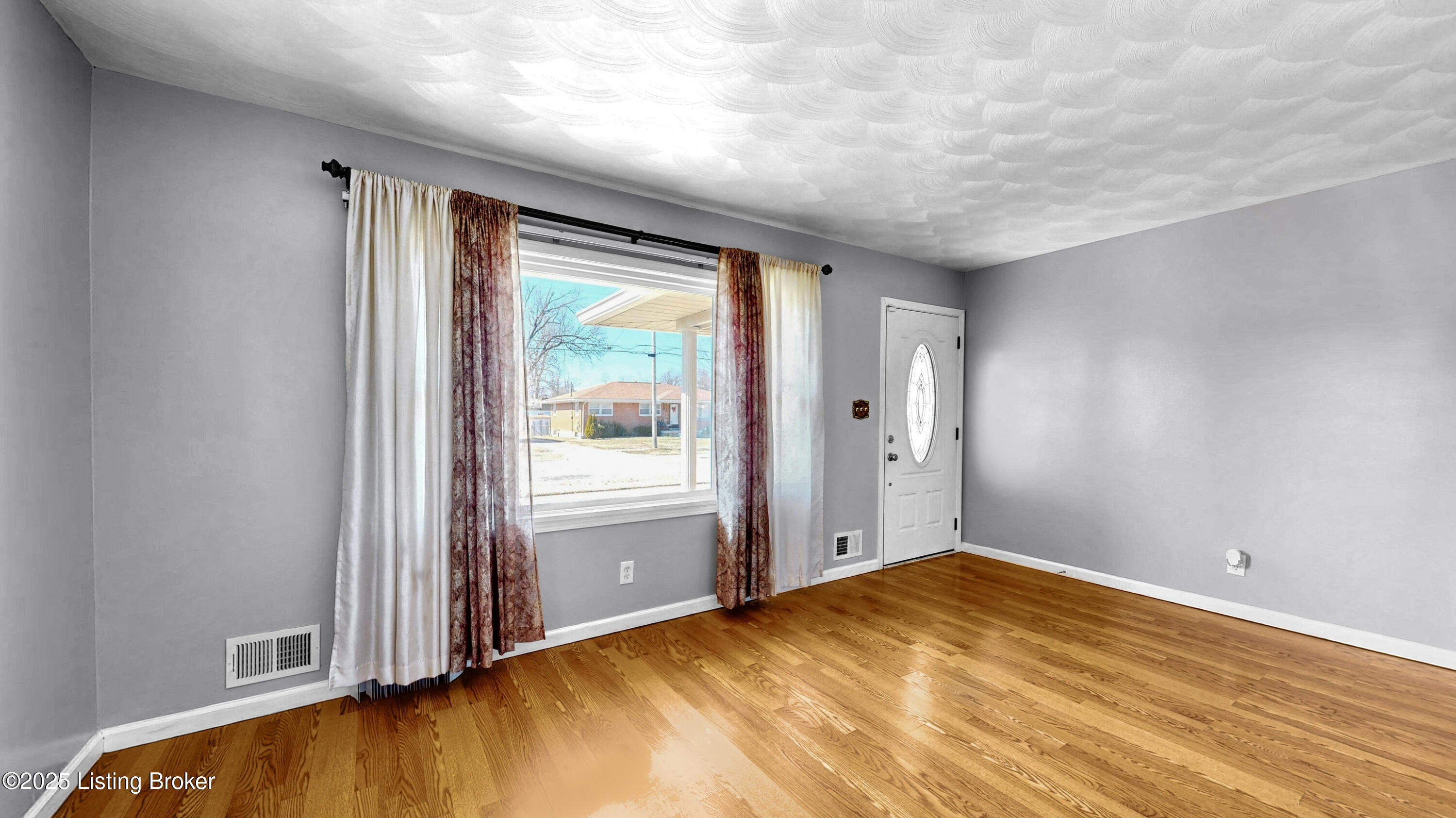 4307 Lahnna Dr