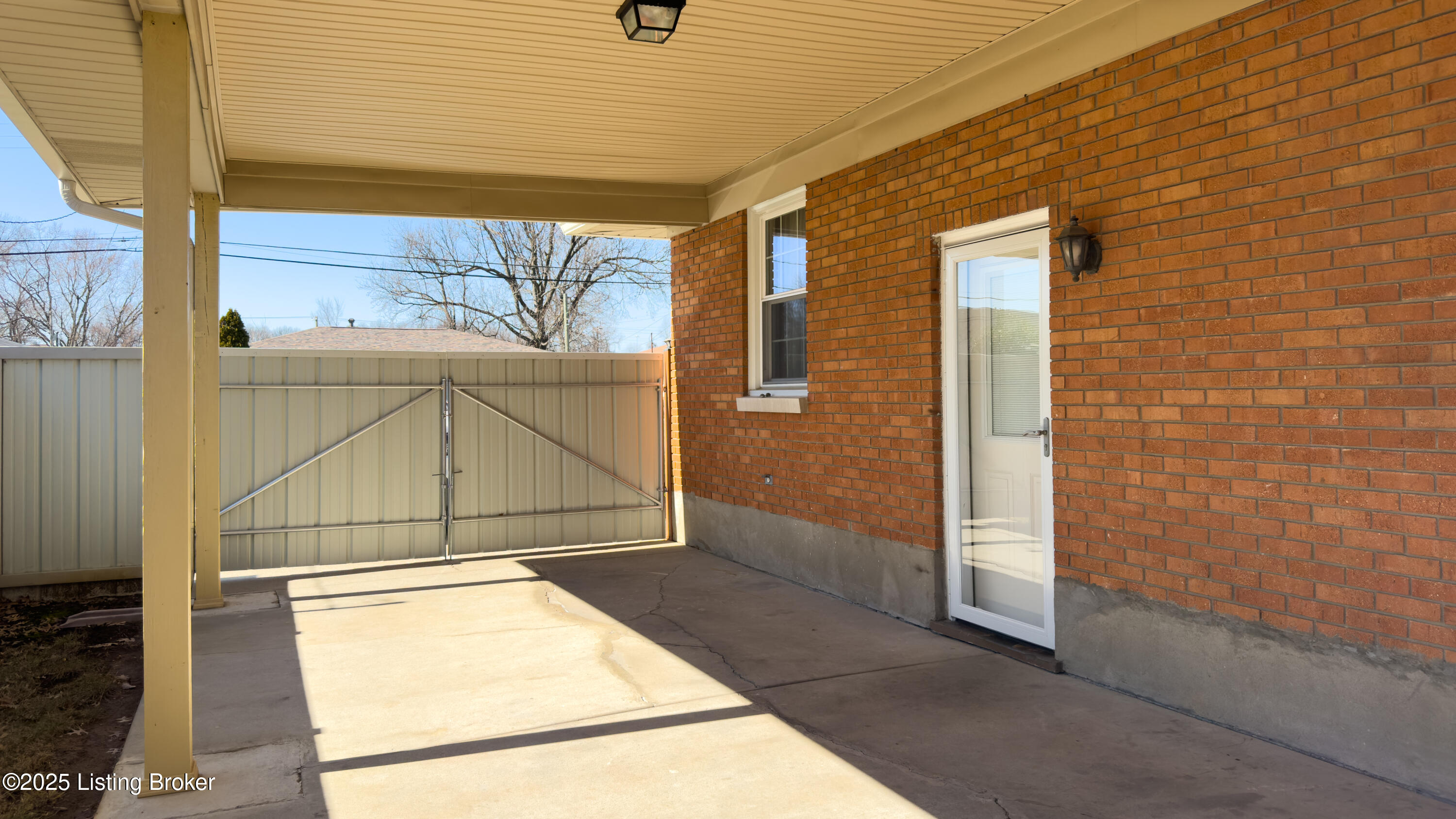 4307 Lahnna Dr