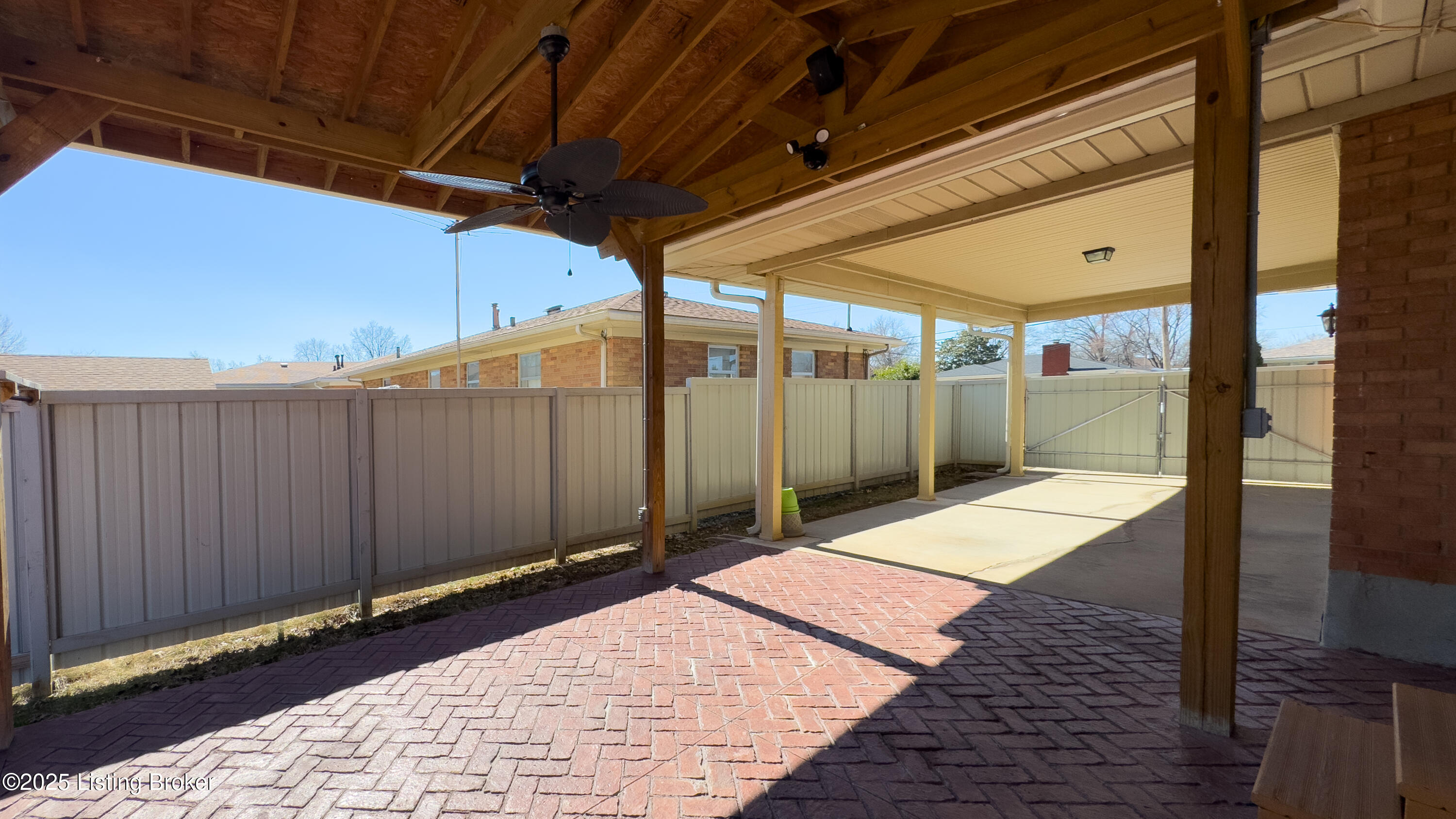 4307 Lahnna Dr