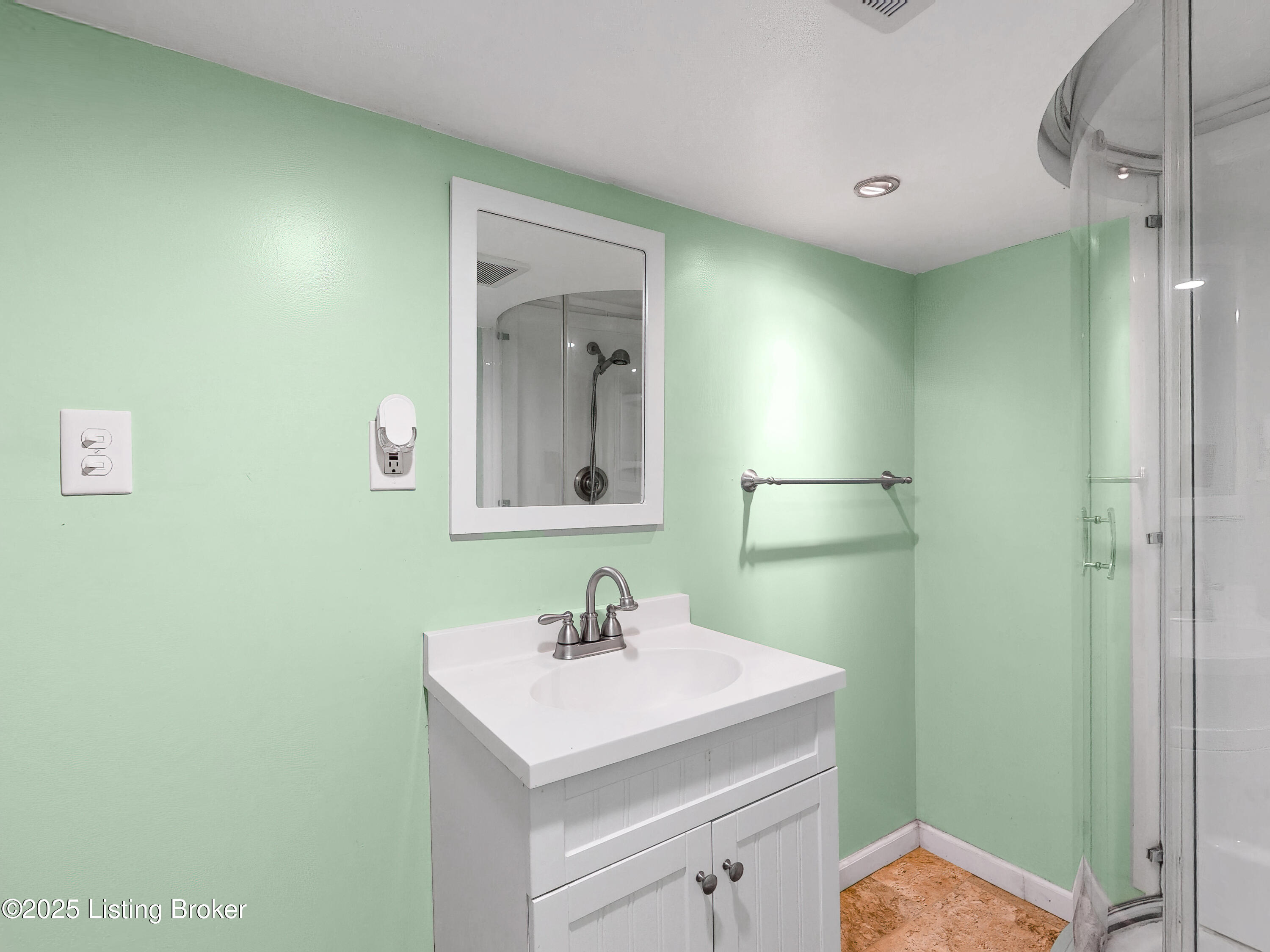 4307 Lahnna Dr