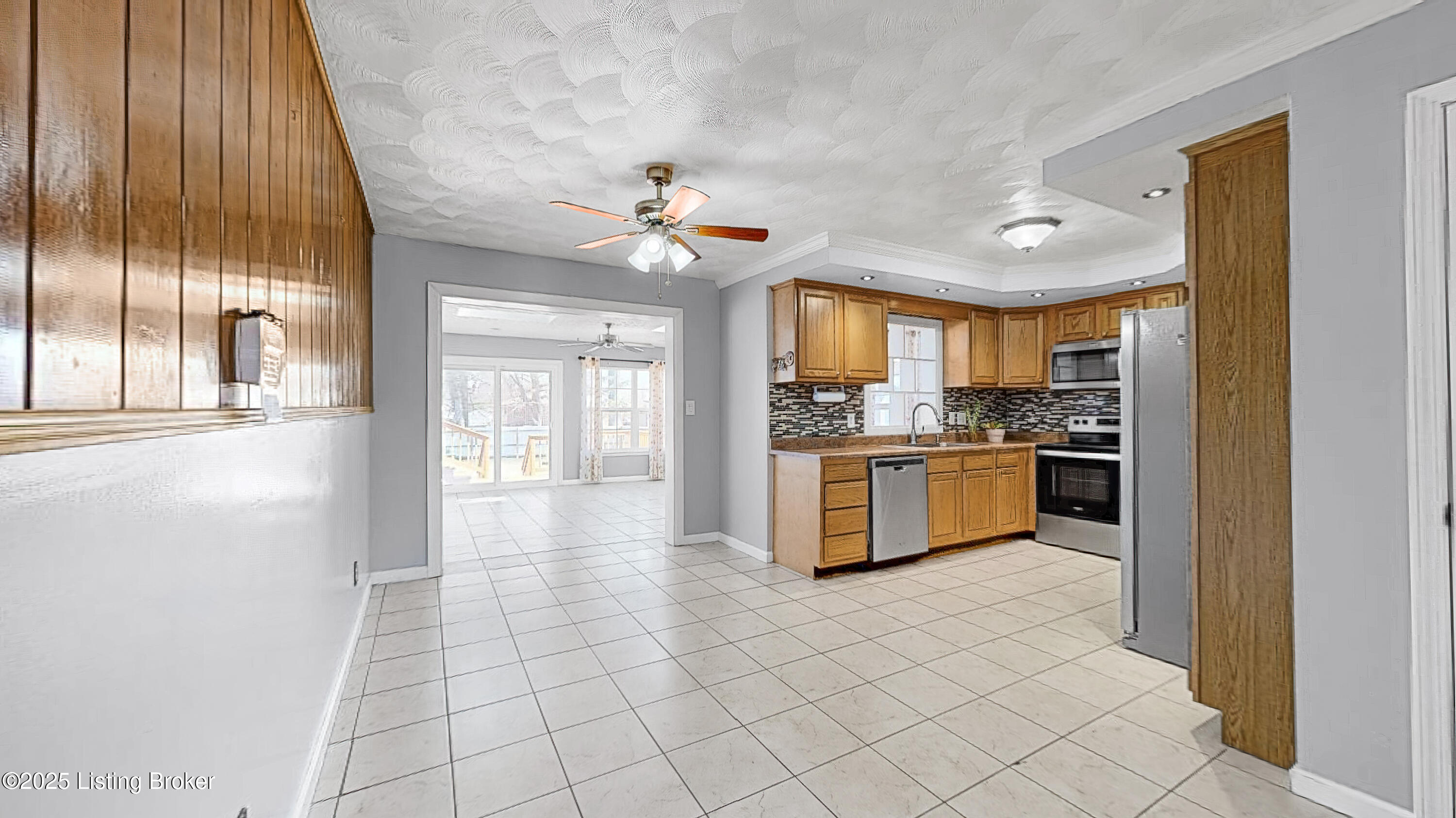 4307 Lahnna Dr