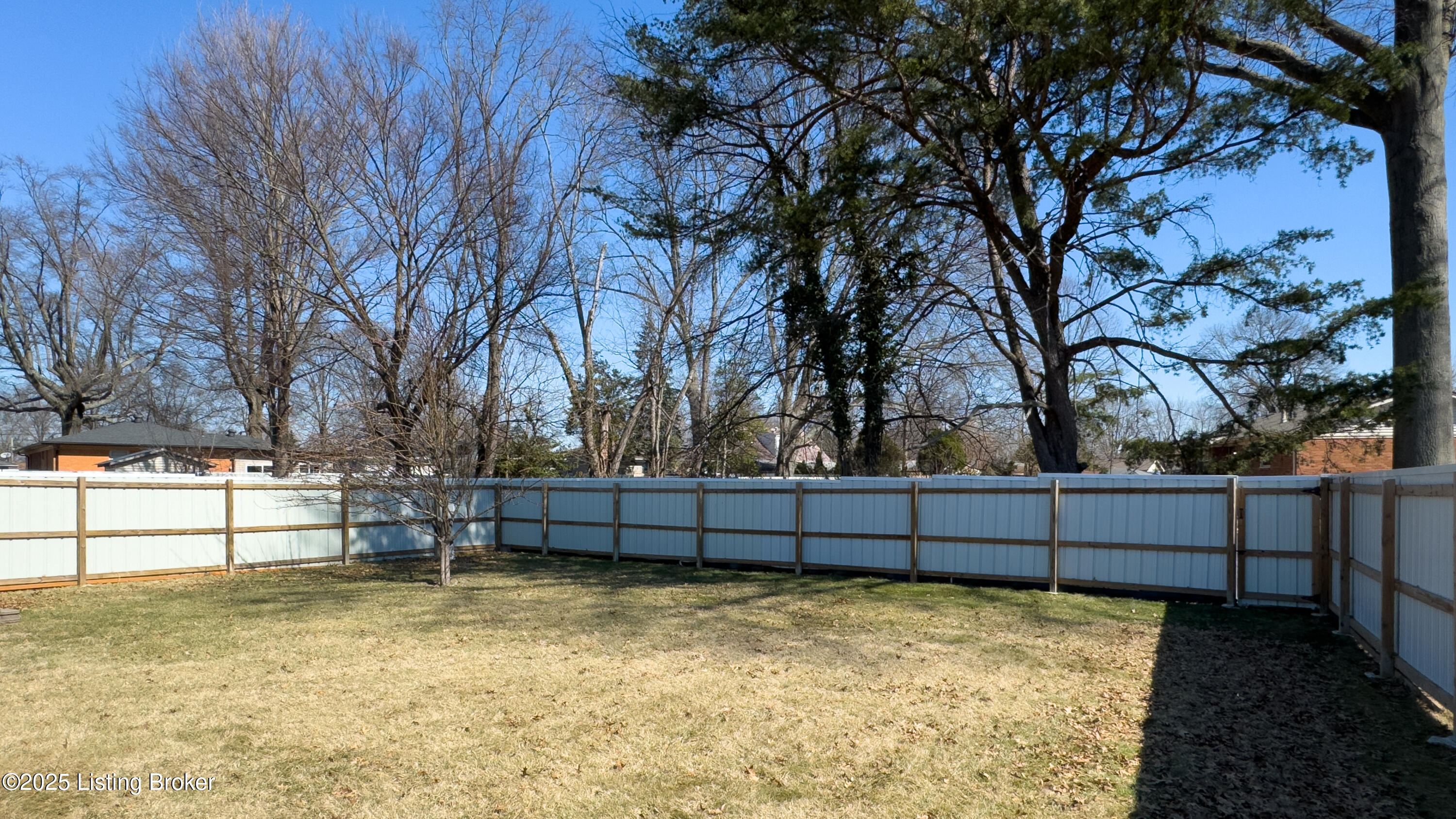 4307 Lahnna Dr