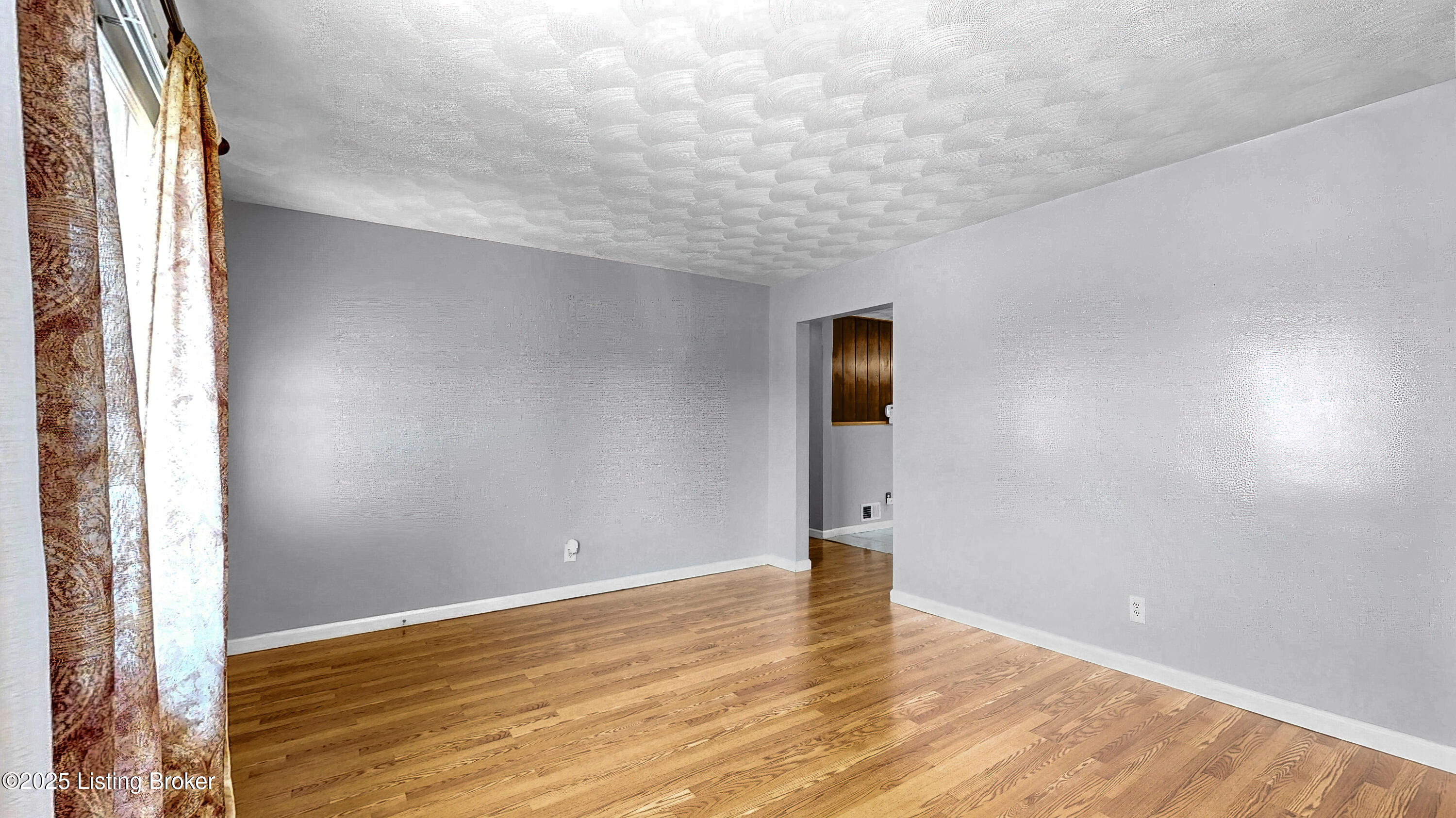 4307 Lahnna Dr