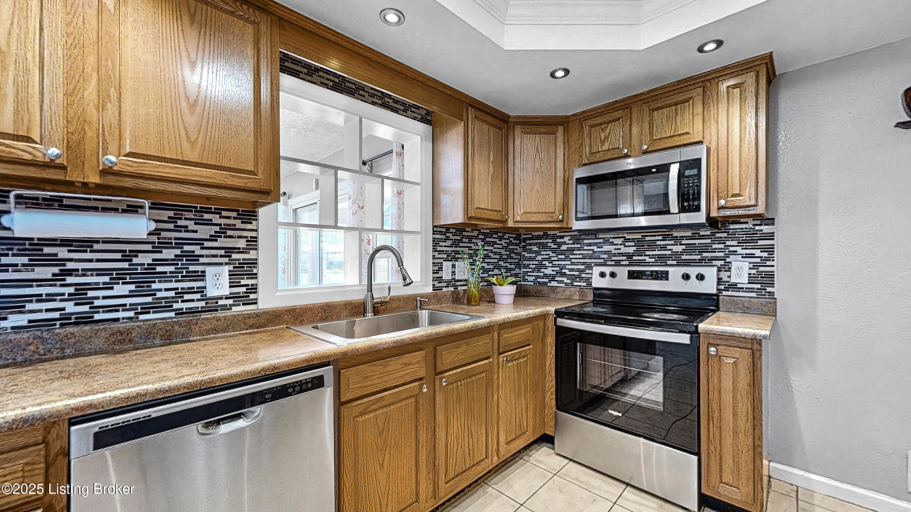 4307 Lahnna Dr
