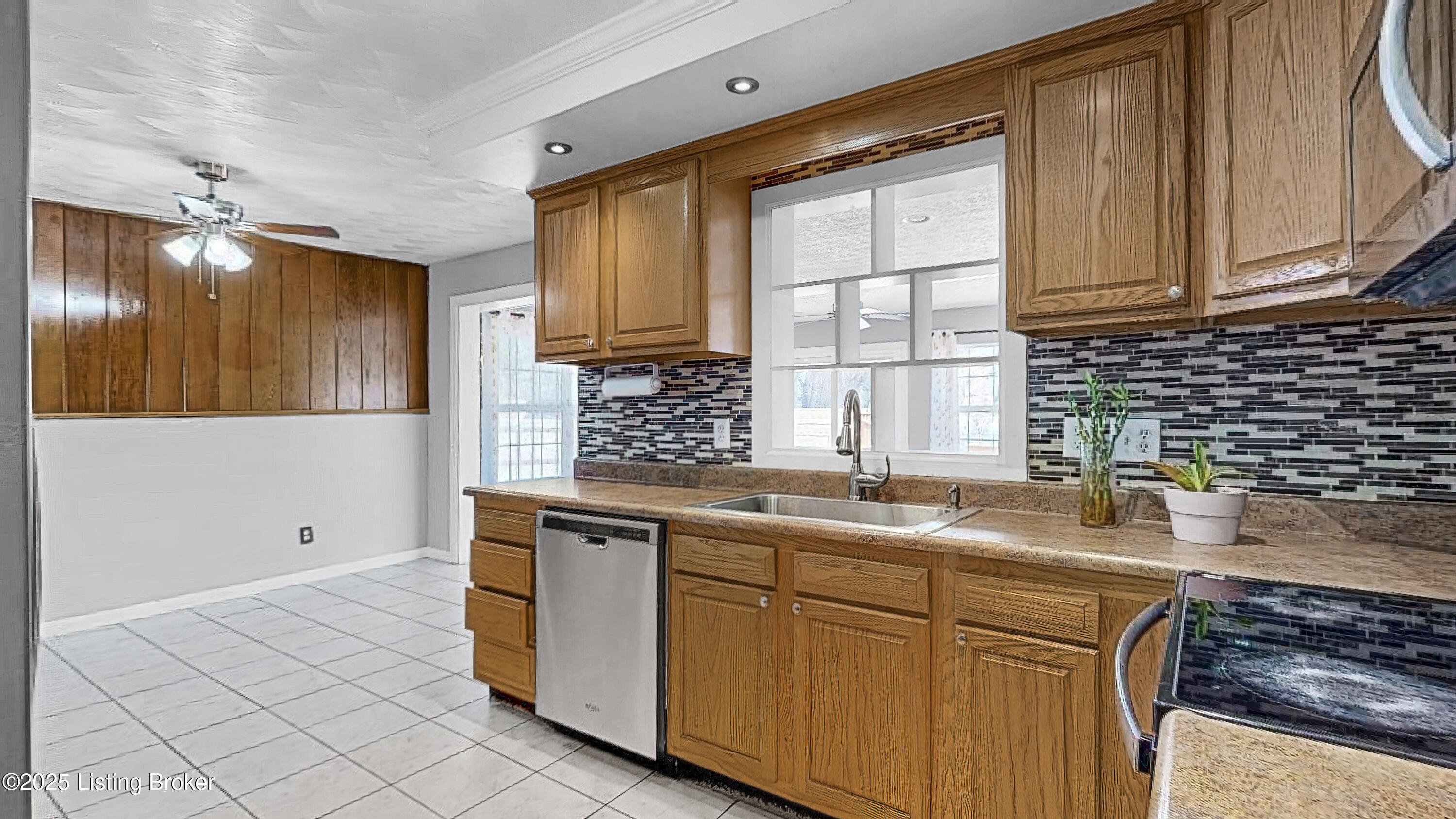 4307 Lahnna Dr