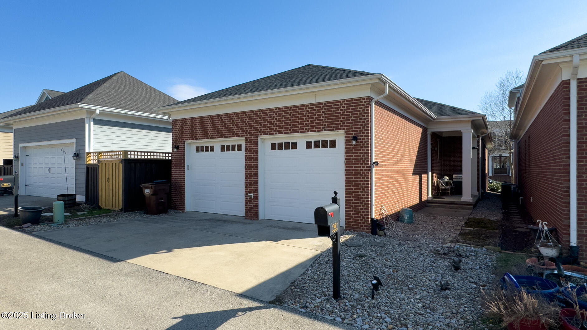 9407 Indian Pipe Ln