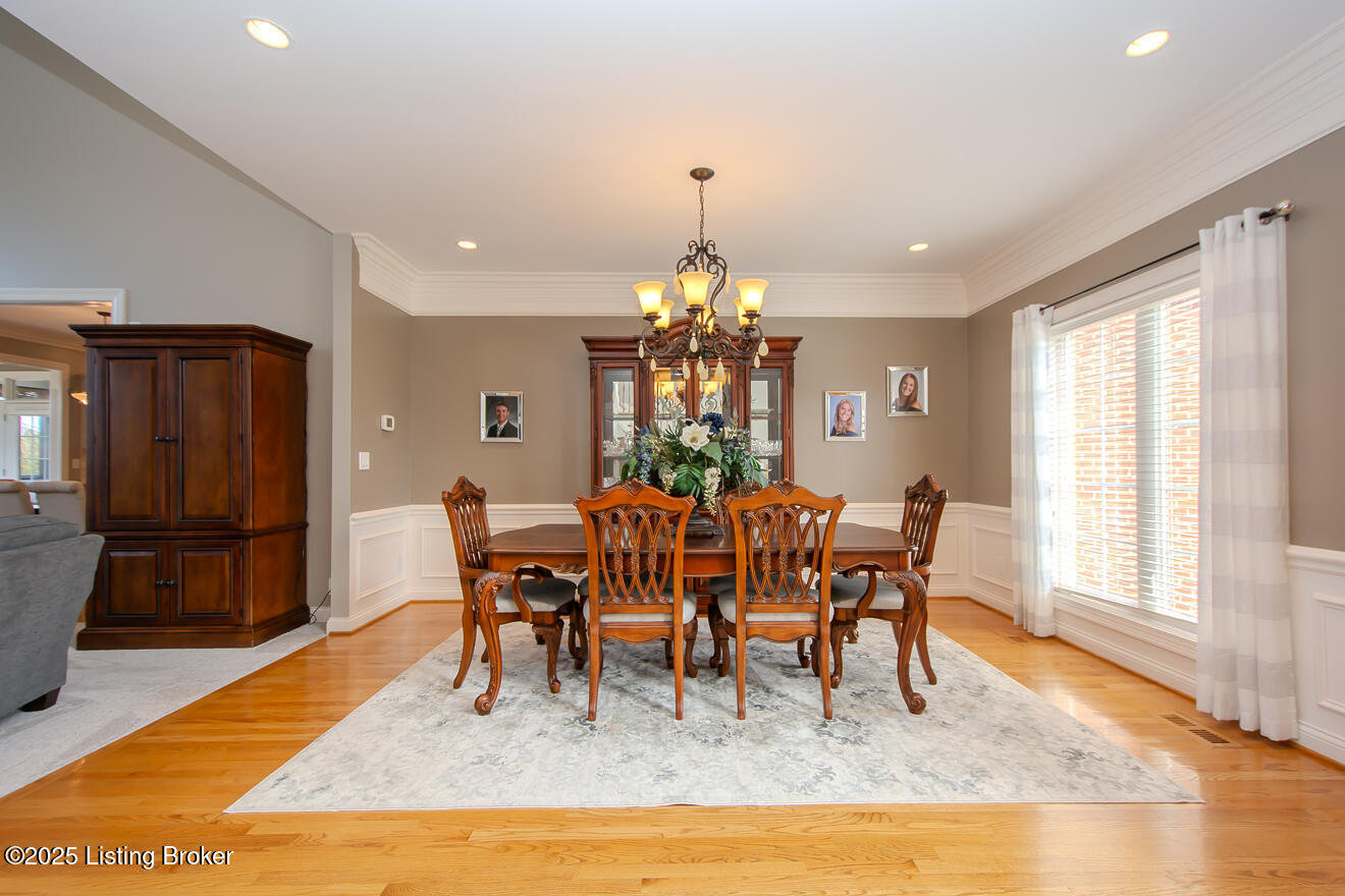 15209 Chestnut Ridge Cir