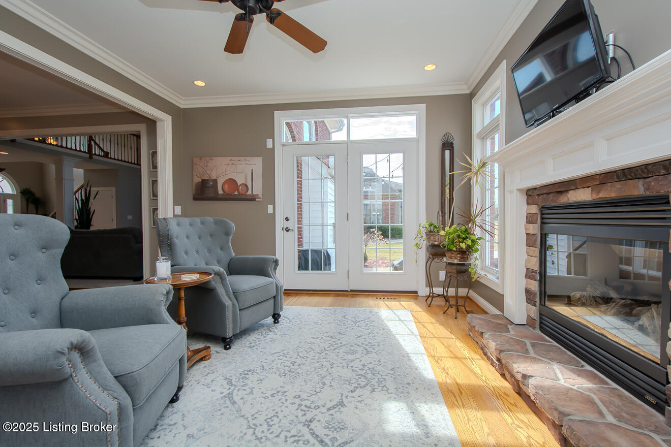 15209 Chestnut Ridge Cir